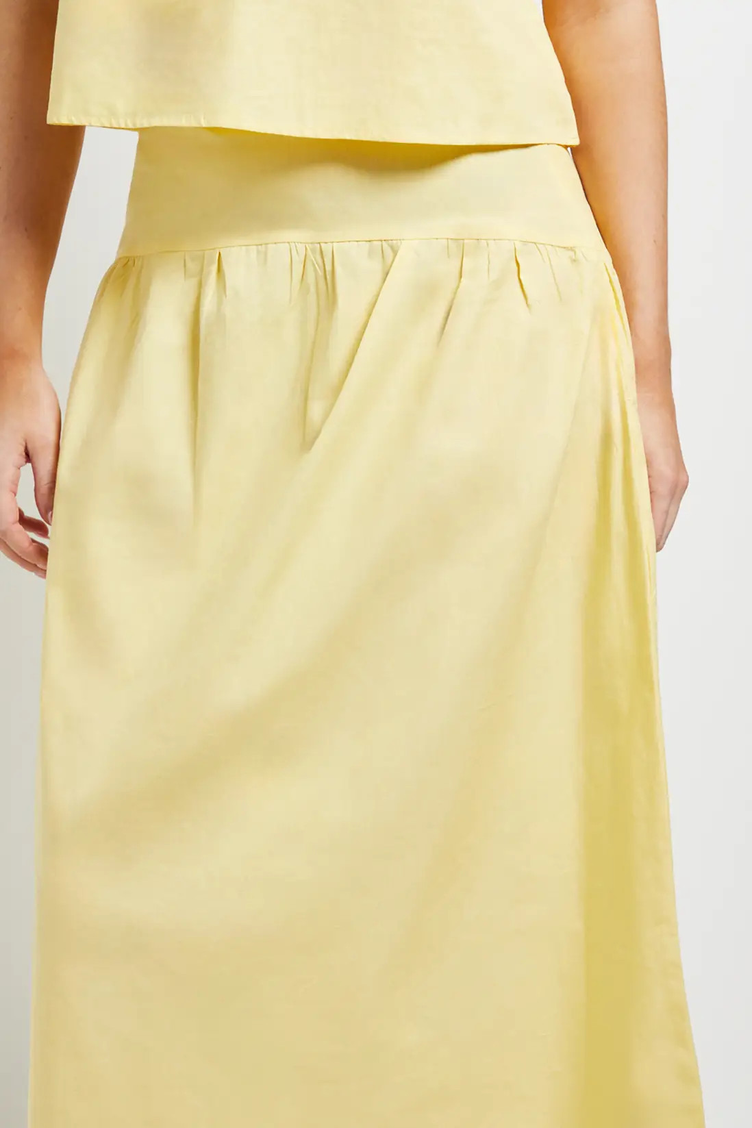 Lemon Dorothy Perkins Dropped Waist Poplin Midi Skirt | Boohoo USA | boohoo (US & Canada)