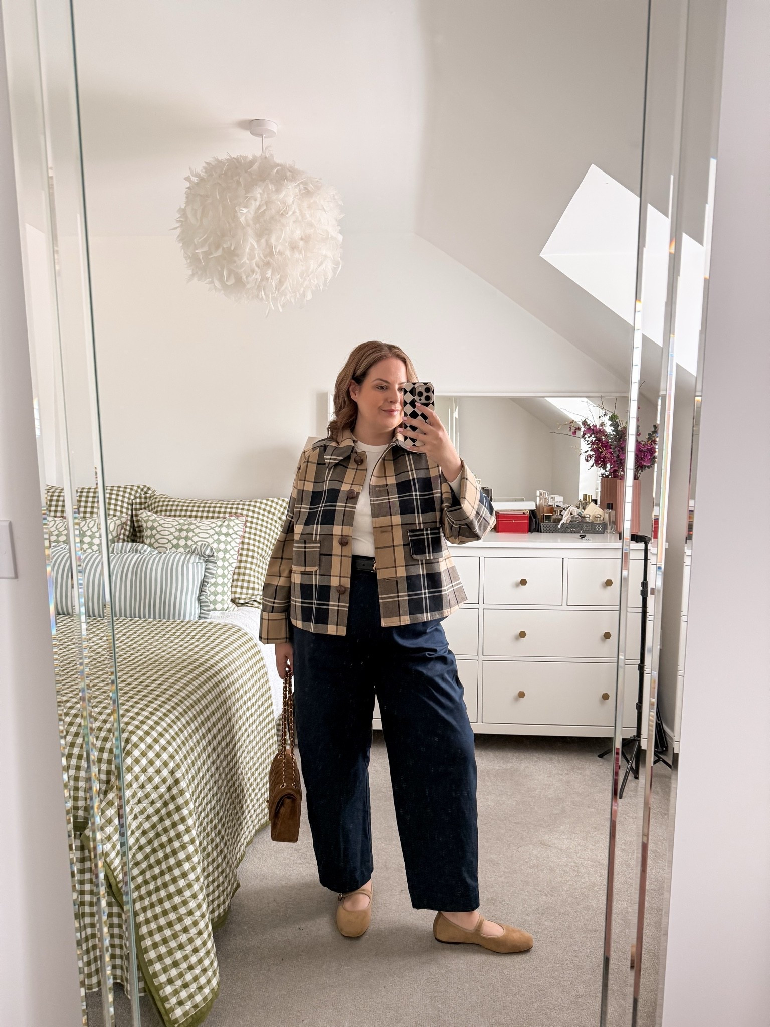 30 days of curvy autumn outfits | day 15 

I’m wearing:
- jacket size 12 
- top size 16 
- trousers size 16

#LTKuk #LTKautumn #LTKmidsize