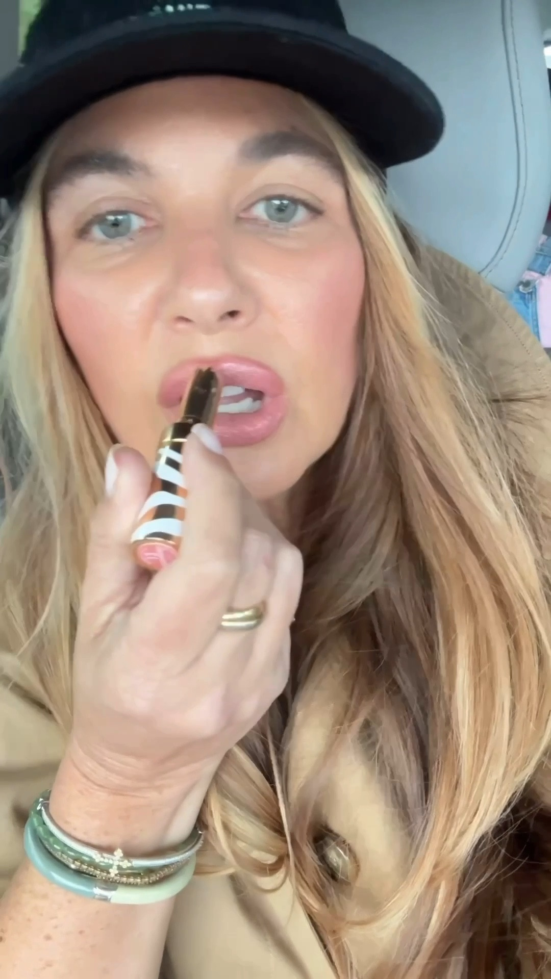 I love these two products for a modern take on a 1960s nude lip🫦
Liner: Kosas Epic 
Lipstick: Sisley #13 Beverly Hills 
Baby pink glowy blush Kosas butterfly 

#LTKFindsUnder50 #LTKdayinmylife #LTKBeauty