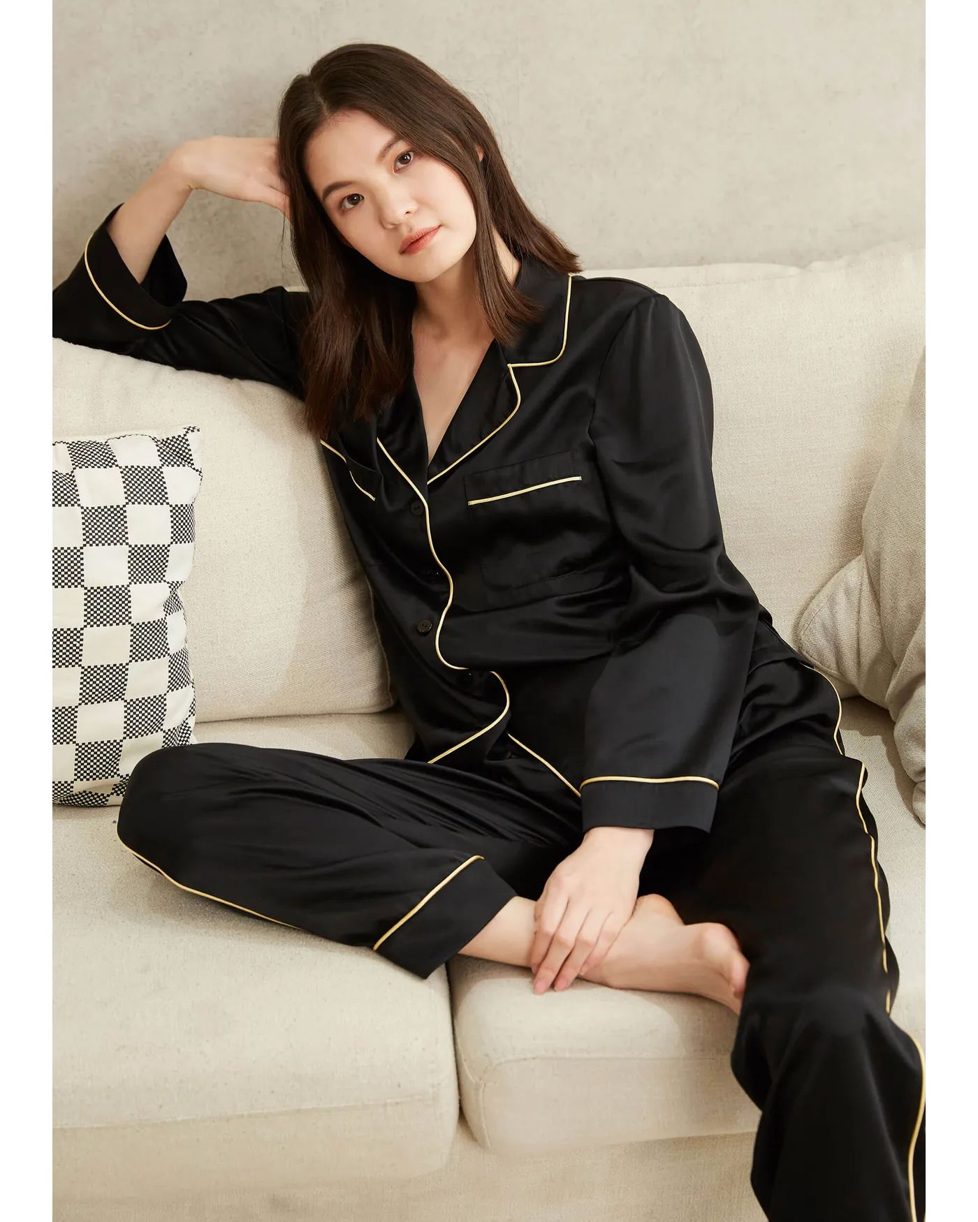 22MM Gold Piping Silk Pajamas Set | LilySilk