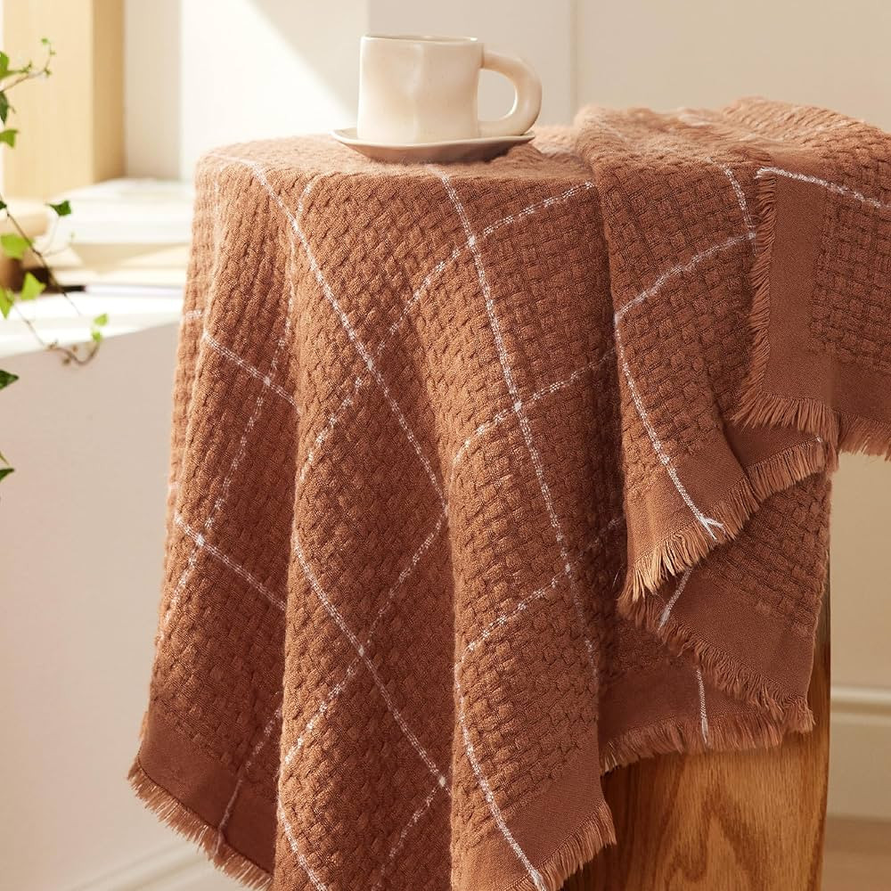 Bedsure Dusty Orange Throw Blankets for Couch - Terracotta Decorative Woven Throw Blanket with Ta... | Amazon (US)