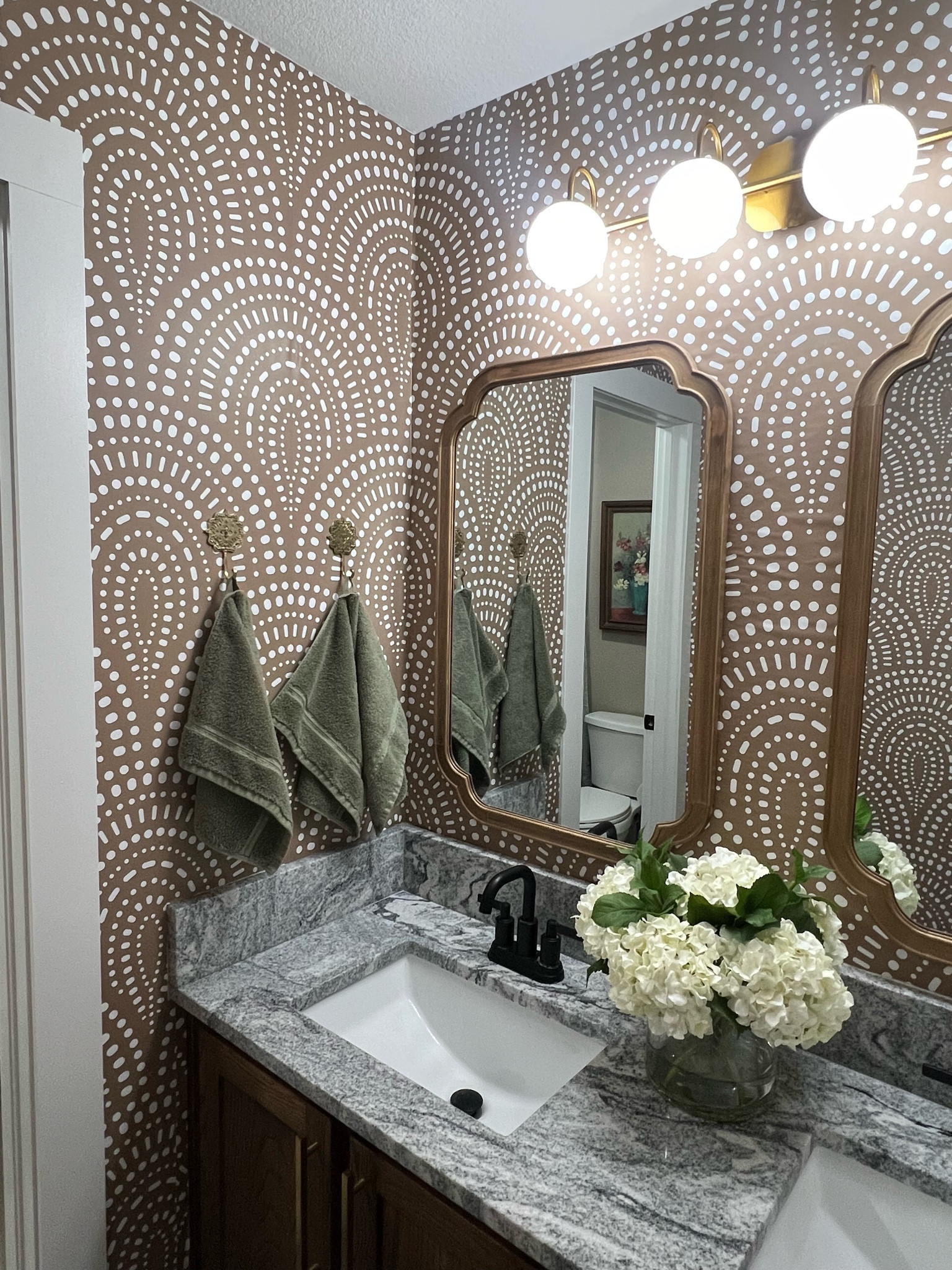 Home decor. Bathroom decor. Bathroom makeover. Amazon home. Amazon bathroom finds. Amazon finds. 

#LTKhome #LTKfindsunder100 #LTKstyletip