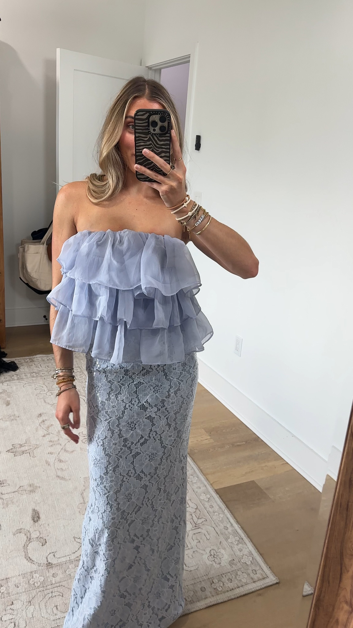 @Petal & Pup size xs Level up your warm-weather rotation with the Taelya Flounce Top, a piece that brings serious main character energy to any outfit. The tiered flounce design creates incredible movement and volume, delivering a silhouette that feels effortlessly chic and totally on-trend.

#LTKootd #LTKdayinmylife #LTKWedding