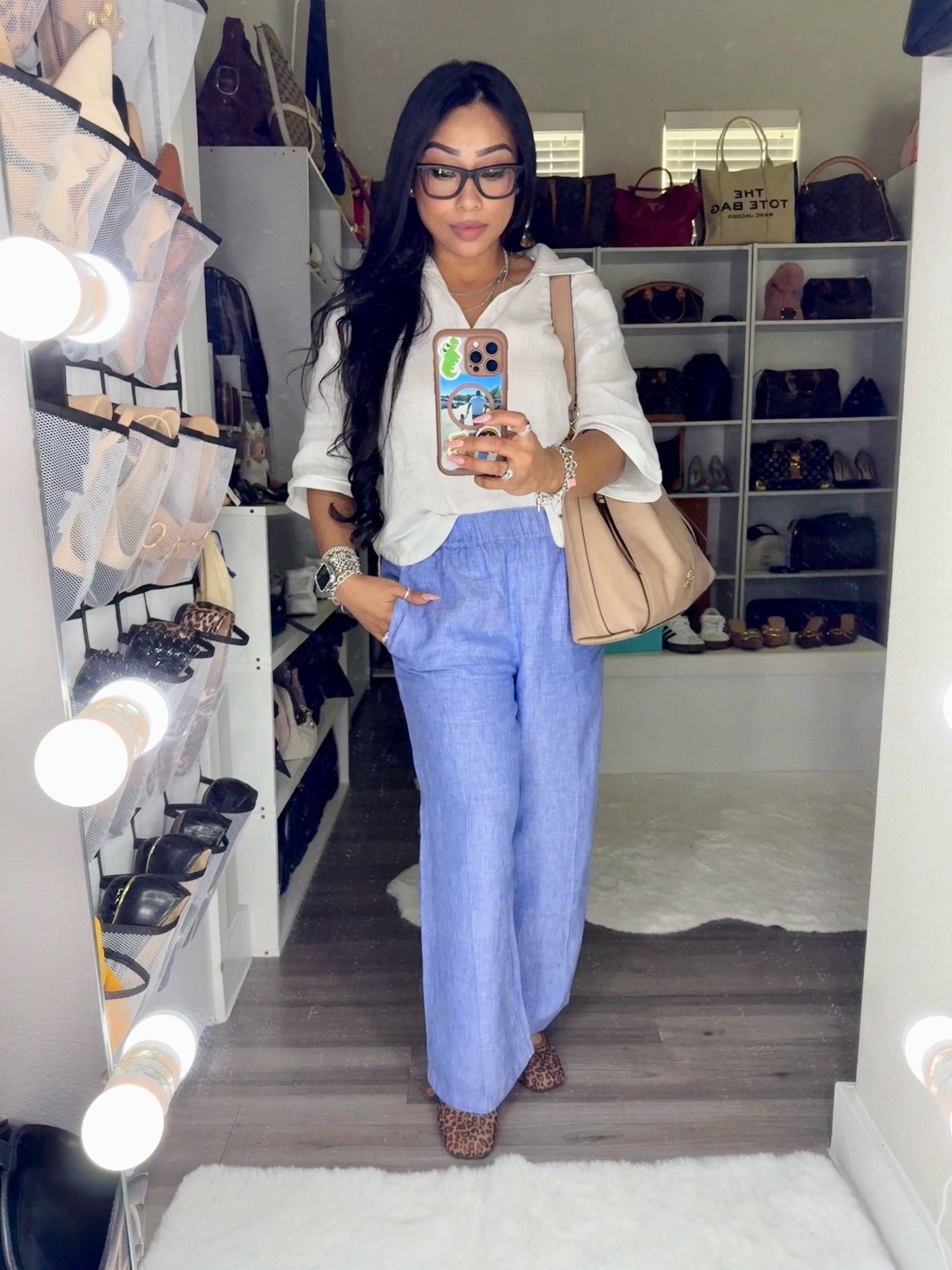 I love a good flowy fit comfortable for the office 🩵🤍

#LTKootd #LTKdayinmylife #LTKgrwm