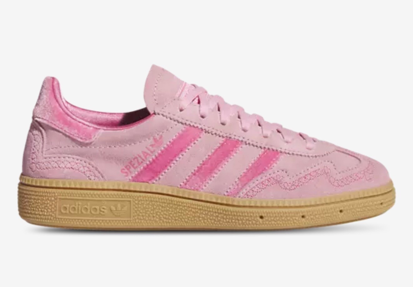#valentinegift #valentineadidas #newrelease #adidas 

#LTKgrwm #LTKValentine #LTKootd