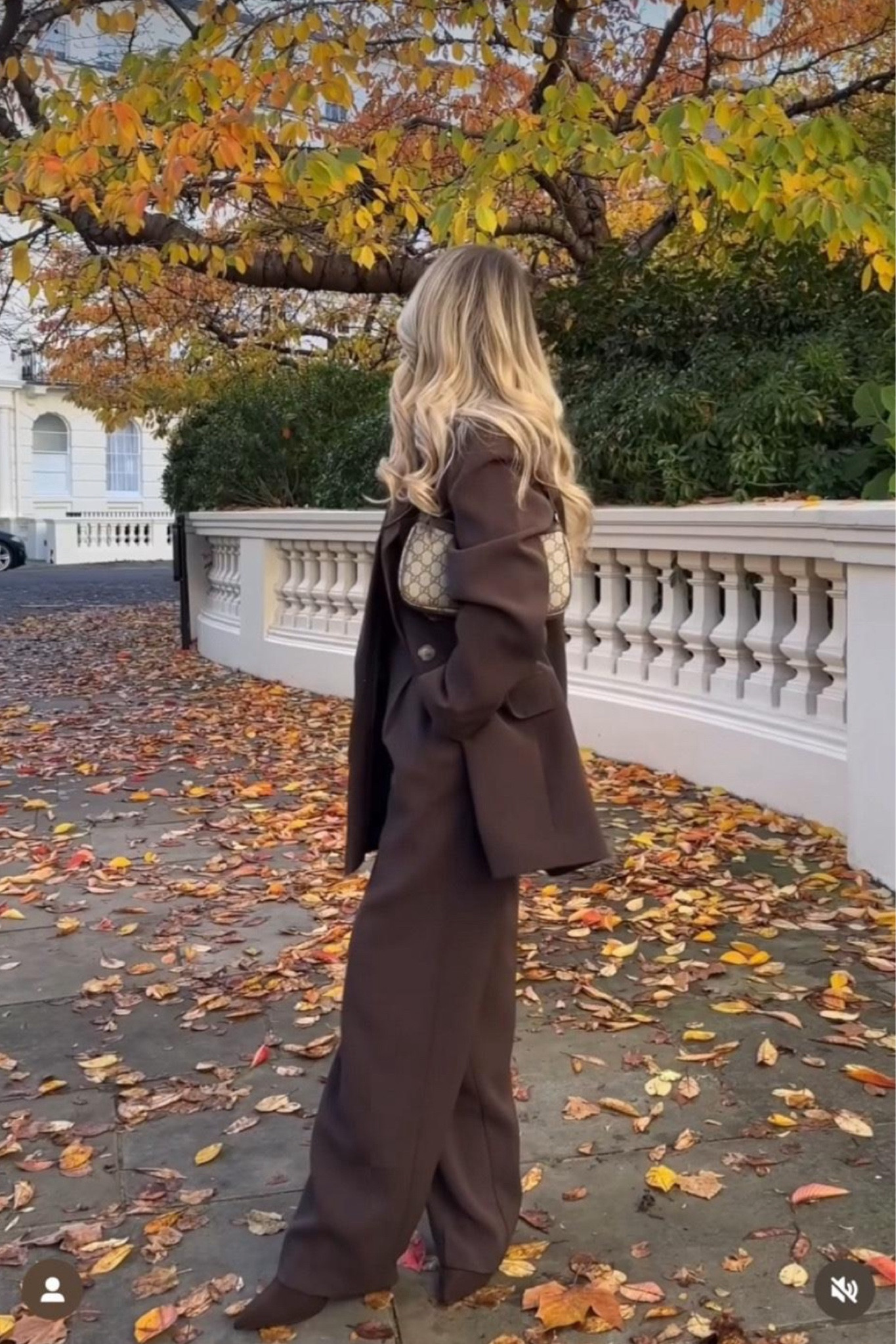 Chocolate blazer and tailored trousers suit perfect for autumn workwear outfits 🍂🤎 

#LTKautumn #FashionMonth #LTKworkwear