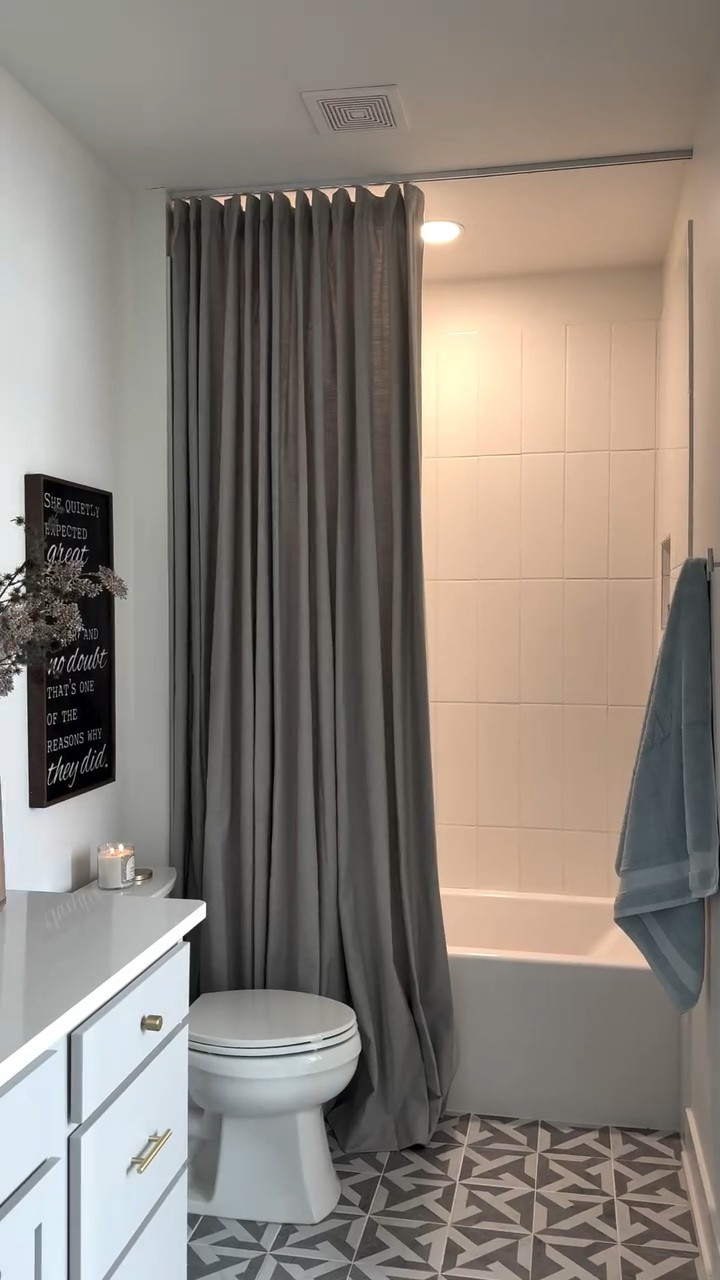 I’m in love!  I was so excited to get to work with @neutralcurtains again!  I thought a custom floor to ceiling shower curtain using a real curtain would take my daughter’s bathroom from nice to amazing.  It did just that.  I did buy a shower liner and ceiling curtain mount to achieve the look.  What do you think?  Would you try this?

Curtain Details:  @neutralcurtains 
Collection:  Jenna
Color: Frost J401-20
Pleat: Tape Pleat
Liner: 117gsm

These curtains are made with natural fabrics and eco-friendly dies, with no harsh or irritating smells.  They are custom make it and it ships fast. 

Thank you, Neutral Curtains for this beauty! #gifted

#whitehouse #diyhomeprojects #showercurtain #bathroominspiration #bathroomideas