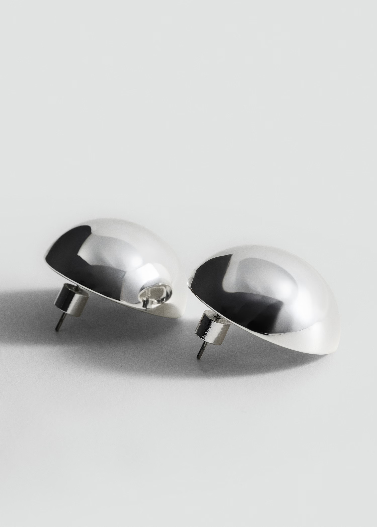 Round volume earrings - Women | MANGO USA | Mango (US/MX/AU)