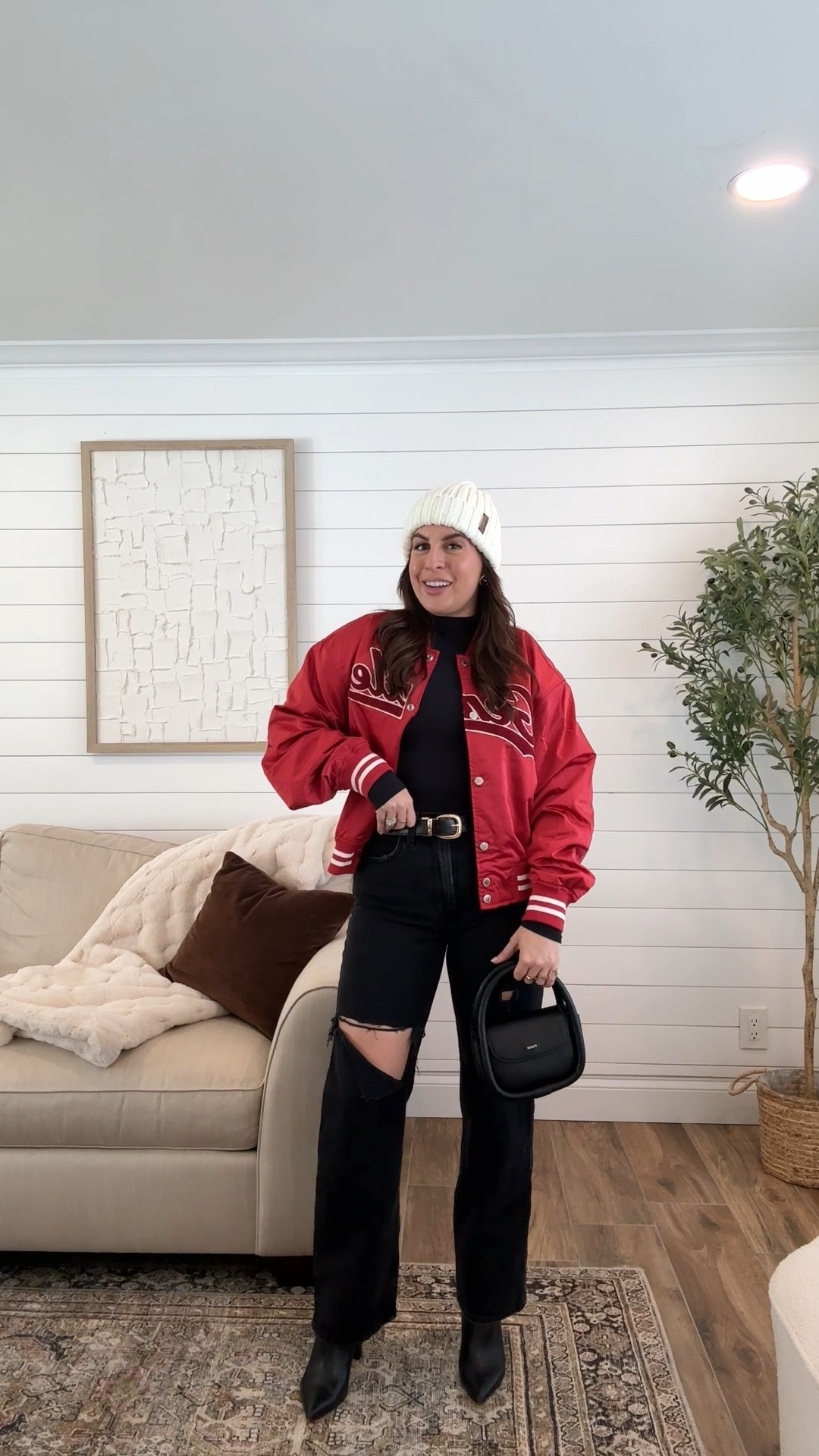 Recreating Taylor Swift & Alix Earles playoff look 🖤 

Winter outfit | celebrity style | Amazon finds | cold weather outfit 

#LTKfindsunder50 #LTKVideo #LTKstyletip