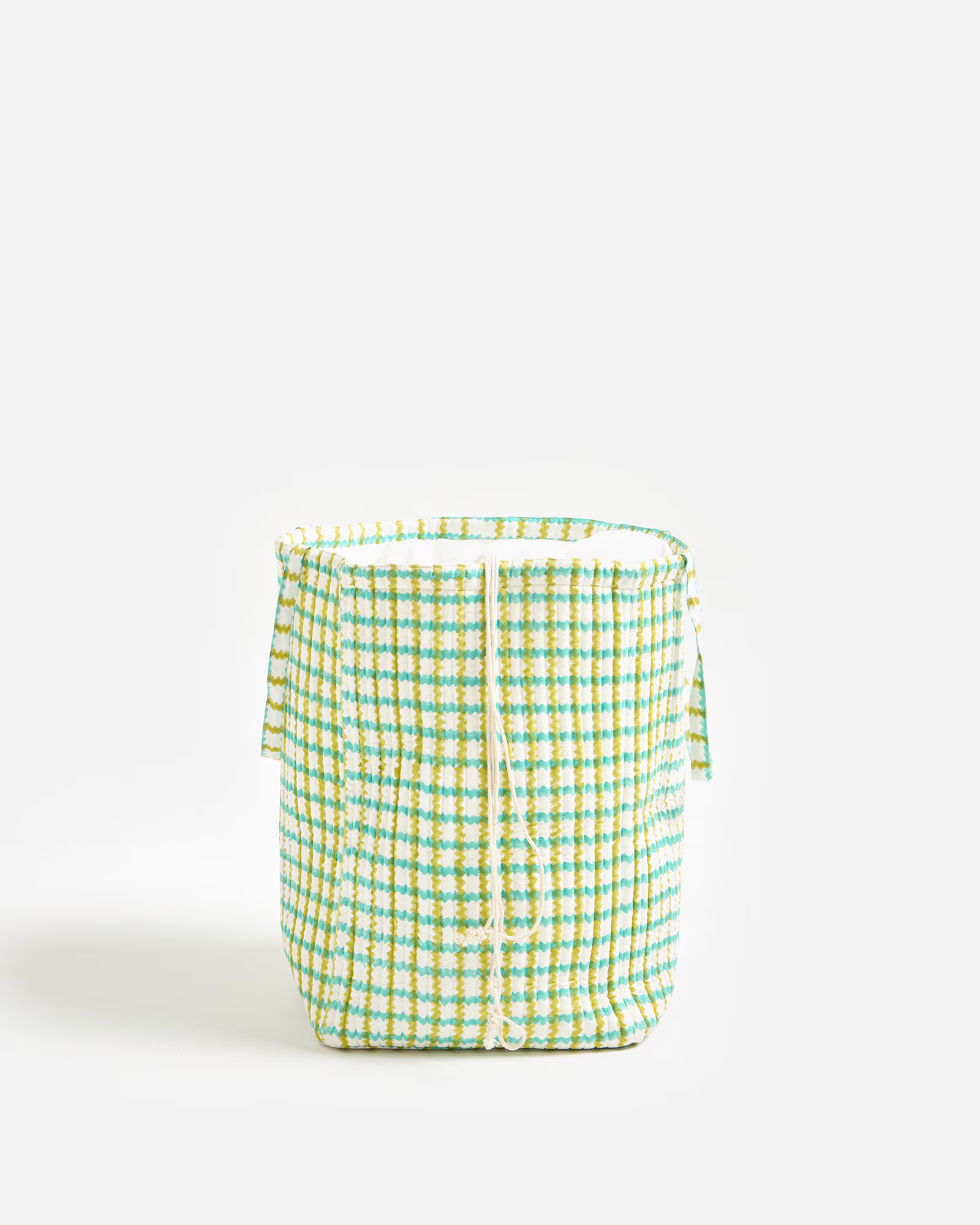 Lumu Gingham Laundry Bag | Oliver Bonas (Global)