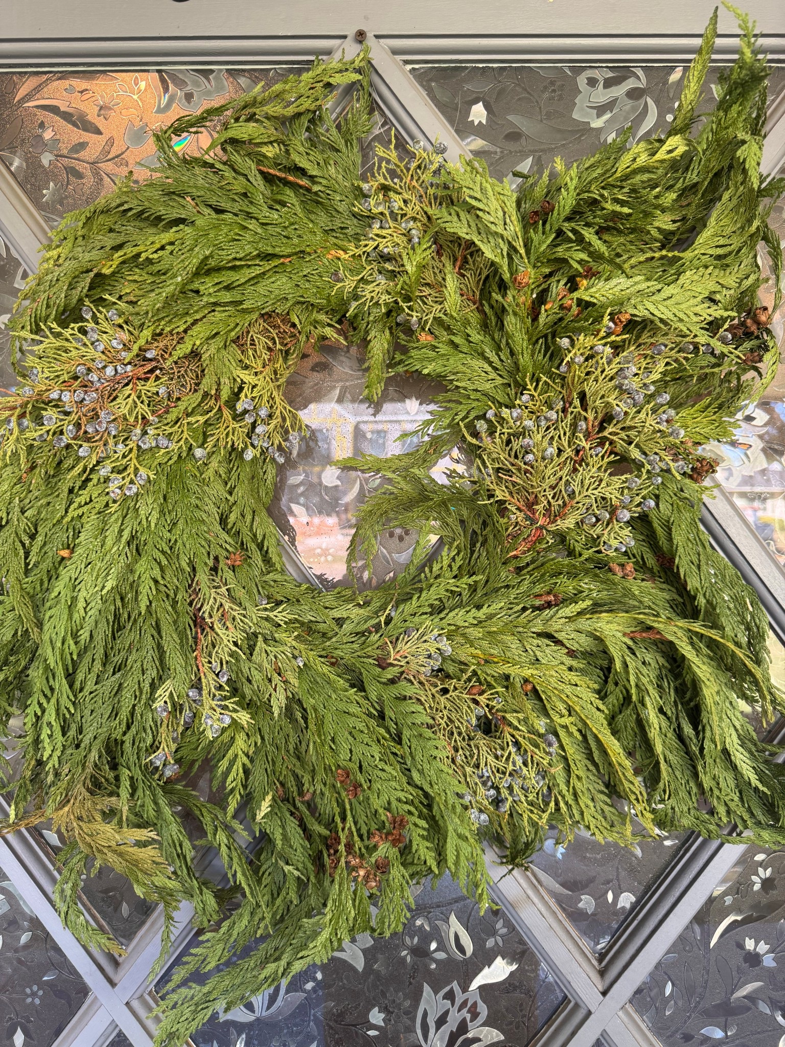 Holiday wreaths 

#LTKHoliday #LTKSeasonal