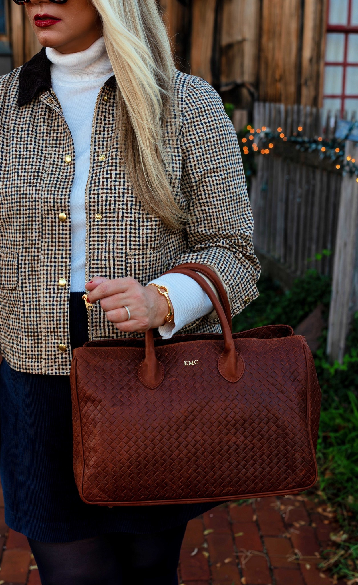 Found your new favorite leather woven handbag…such a beautiful patina and color. My new everyday bag for fall 🍁

#LTKSeasonal #LTKItBag #LTKOver40