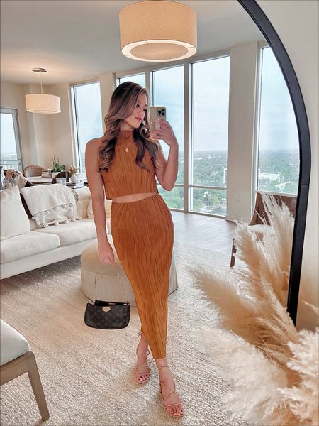 Stunning burnt orange fall two piece midi set. Use code ABeary10 for a discount. 

Fall outfit 
Date night outfit 
Cocktail attire 
Wedding guest outfit 

#LTKunder100 #LTKstyletip #LTKSeasonal