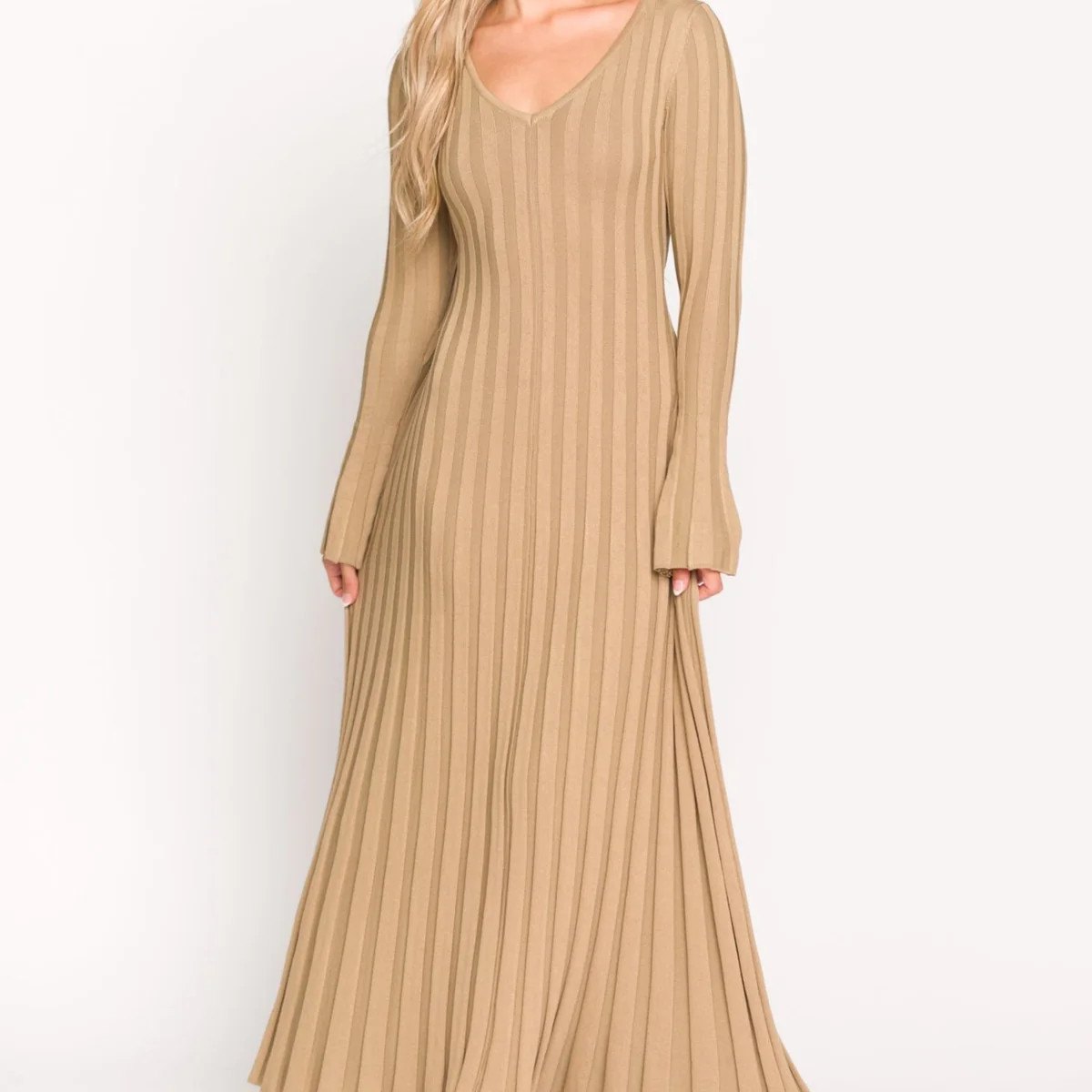 Hadley Long Sleeve V-Neck Knit Maxi Dress in Espresso | Worth Collective
