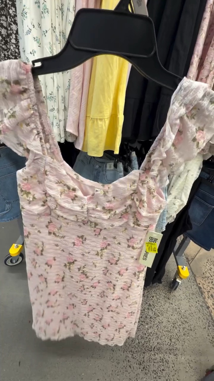 Walmart Clearance Finds!🏃🏻‍♀️💙🤌 @walmartstyle 
Type “want” for link!🔗 

Walmart, Dress, Summer Fashion, Clearance, Deals, Walmart Clearance
#walmart #clearance #deals #dress