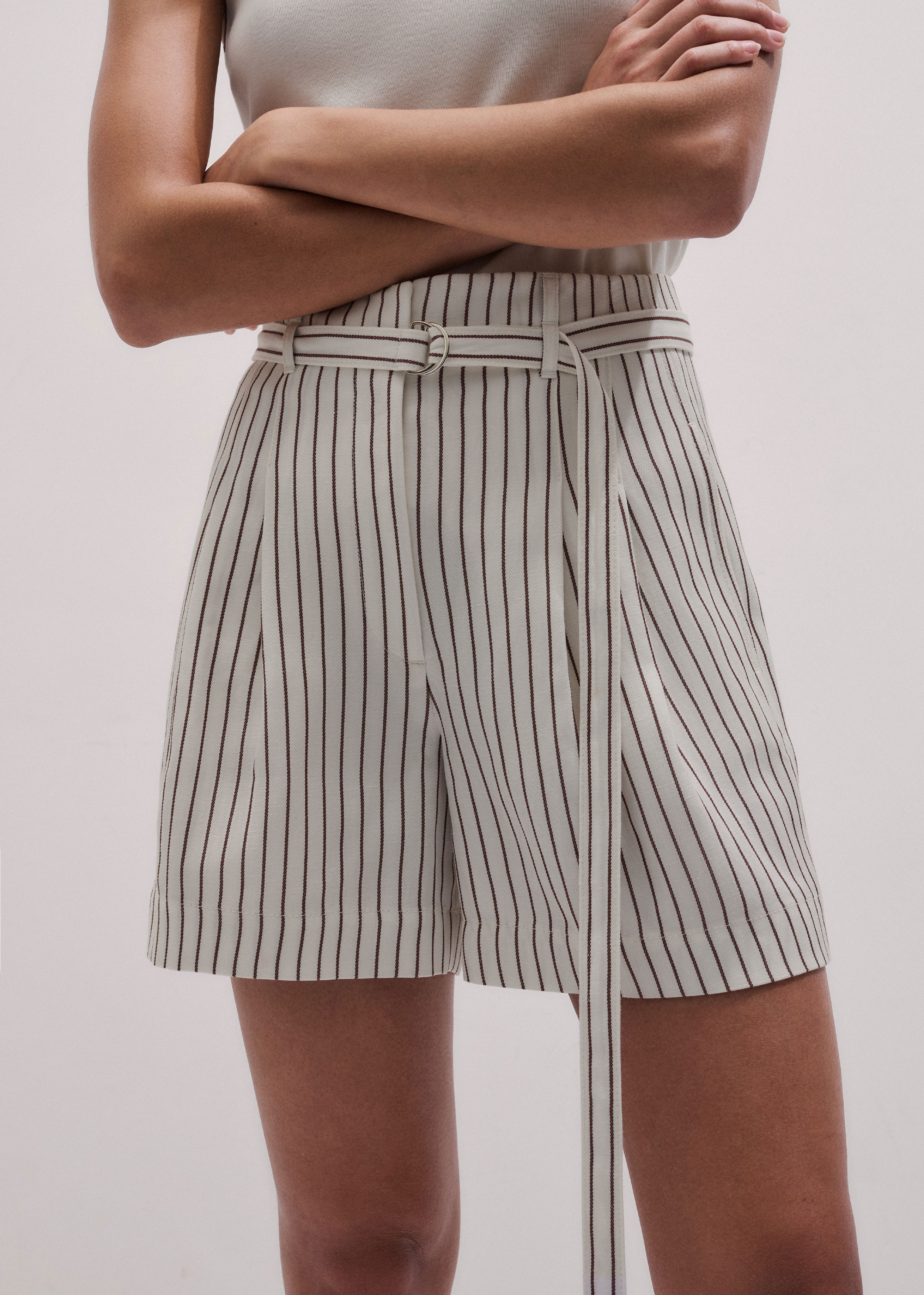 Tailored Pleat Short Linen Blend | ME+EM US