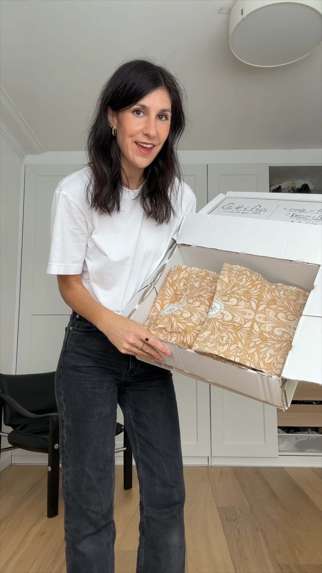 FYI I am typically an AU8/size S and 172cm tall.

#1 | Ivory relaxed fit blazer - size US4/AU8

#2 | Cream cotton cardigan - sized up to an M

#3 | Brown gingham crop pants (come in *loads* of colours/fabrications - perfect for petites, too!) - size US4/AU8 but note that these have zero give to the fabric

#LTKVideo #LTKaustralia #LTKeurope