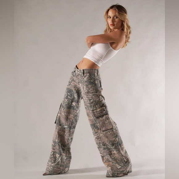 REVICE Amelia Oakland Camo Pants | Poshmark