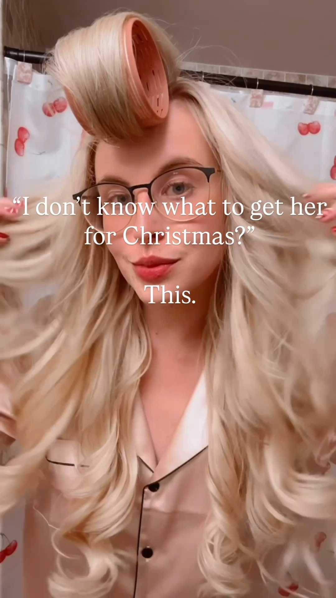 25% off select colors of the Dyson Airwrap!! 