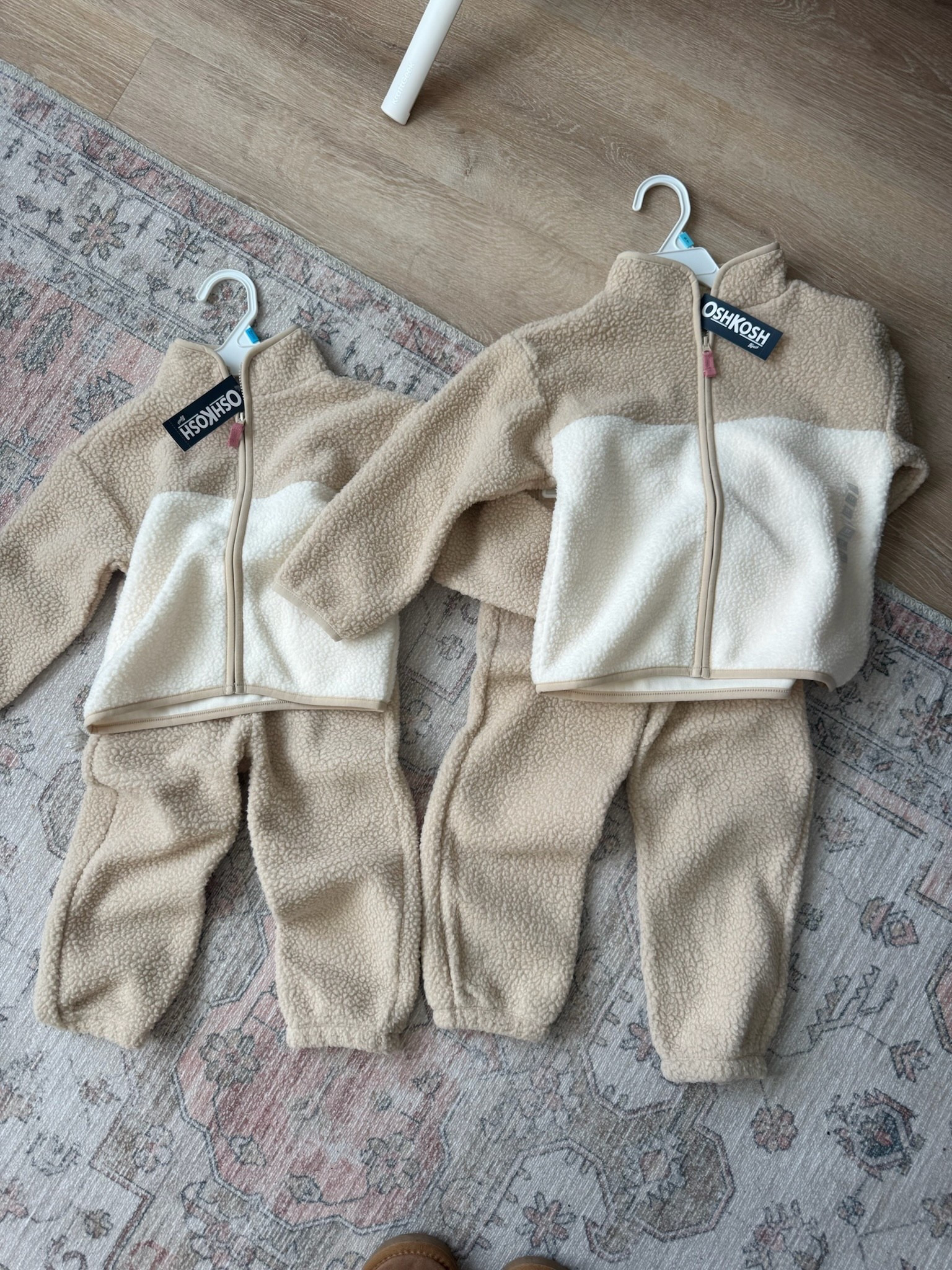 Toddler and girls fleece color block neutral zip up and jogger matching set 

#LTKKids #LTKFindsUnder50 #LTKGiftGuide