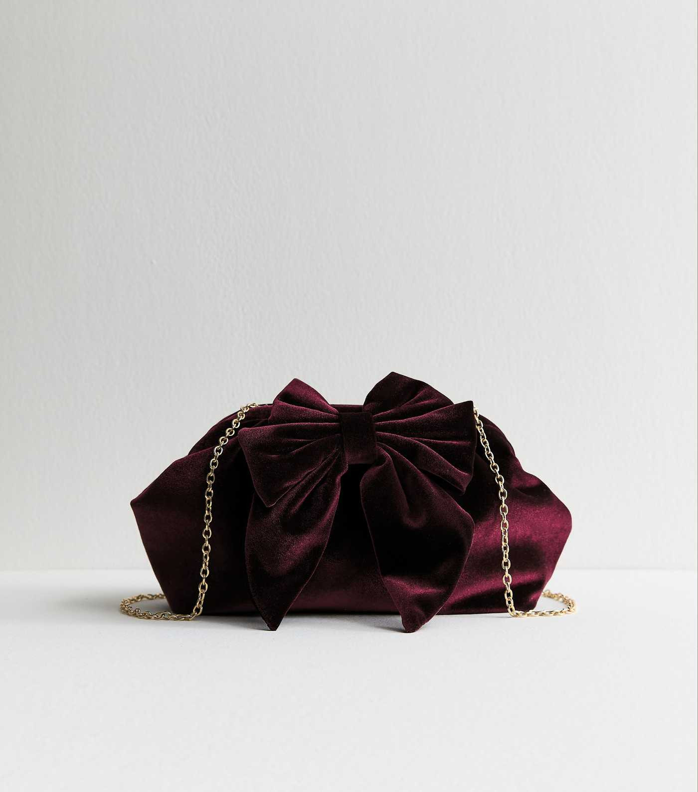 Burgundy Bow Applique Velvet Slouch Clutch | New Look | New Look (UK)