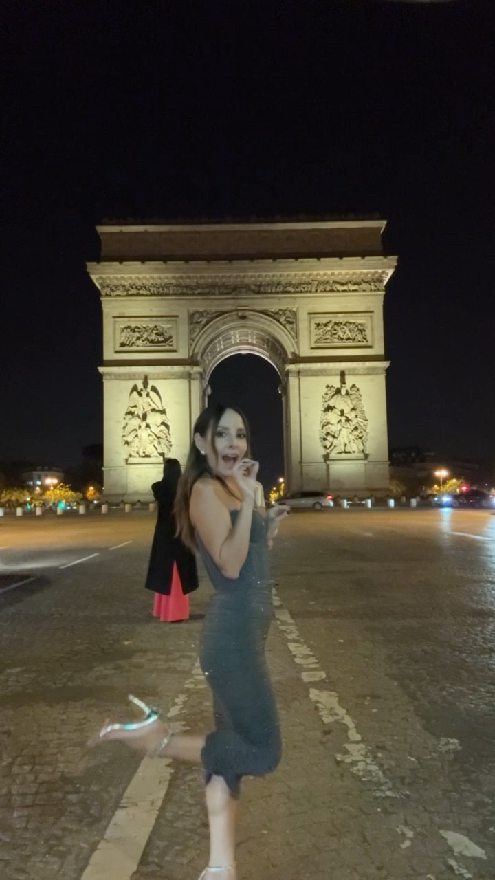 I think this is the most epic fit check I’ve ever done!! All thanks to L’Oreal 

#LTKStyleTip #LTKTravel