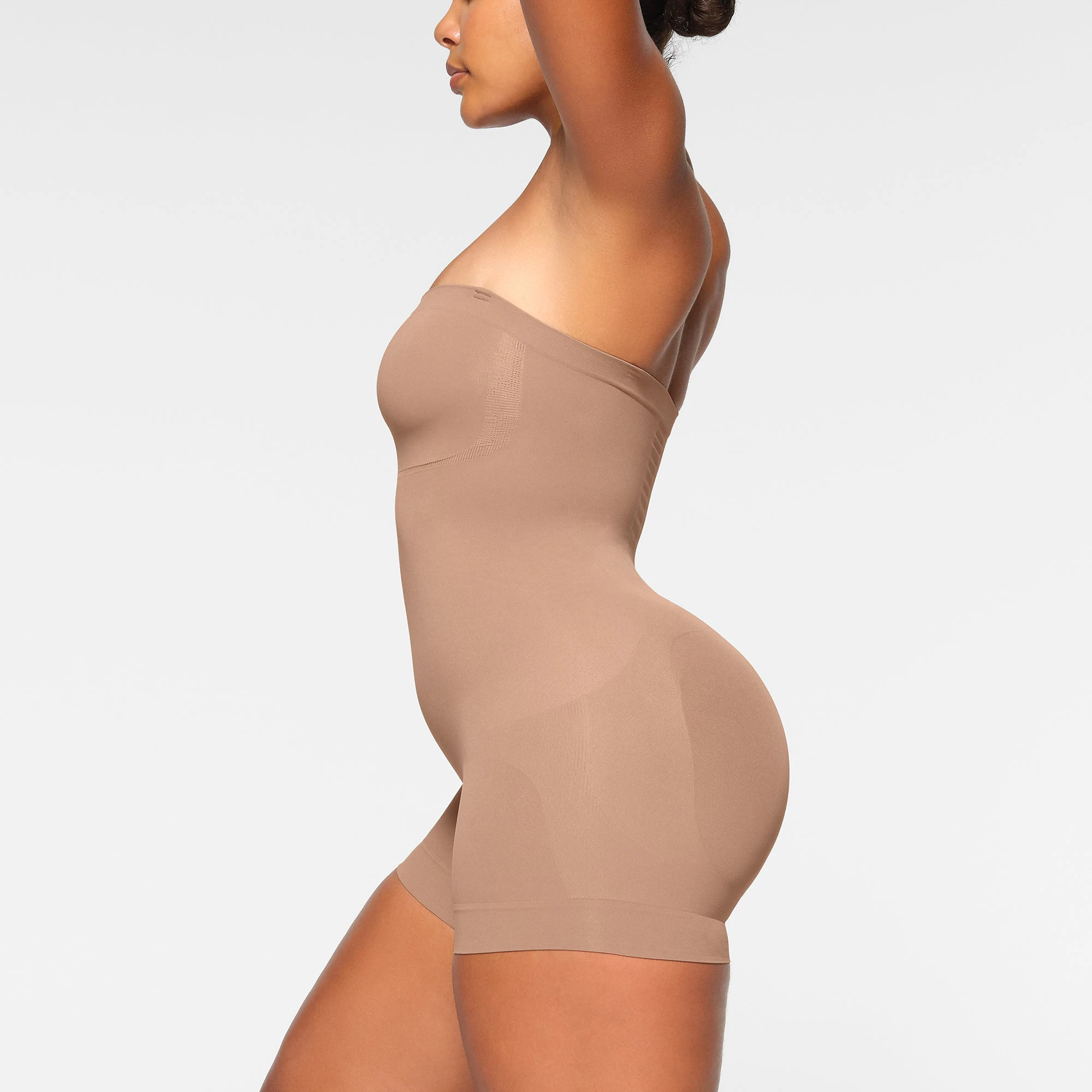 STRAPLESS SHORTIE BODYSUIT | SKIMS (US)