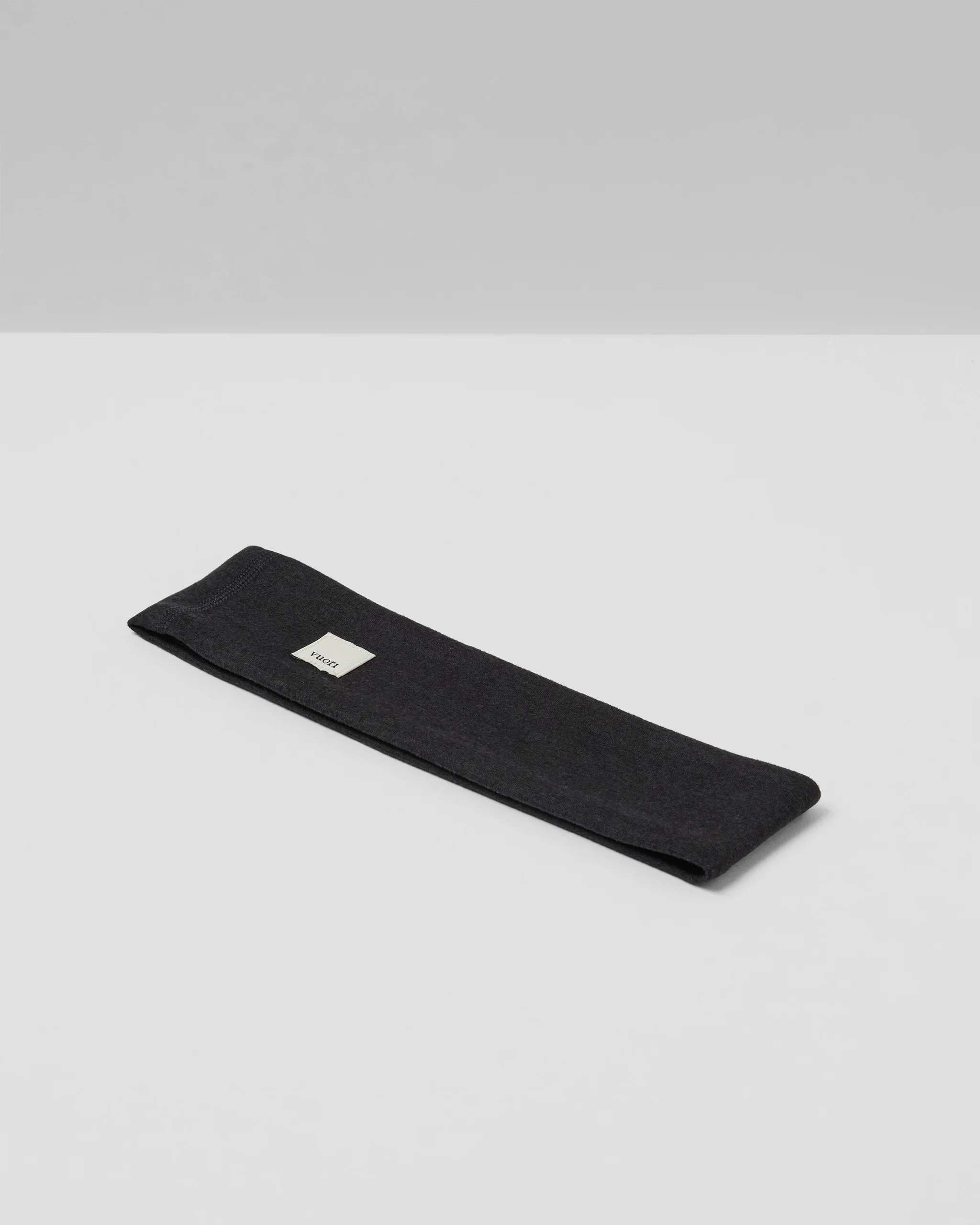 Halo Headband | Black Heather Performance Headband | Vuori | Vuori Clothing (US & Canada)