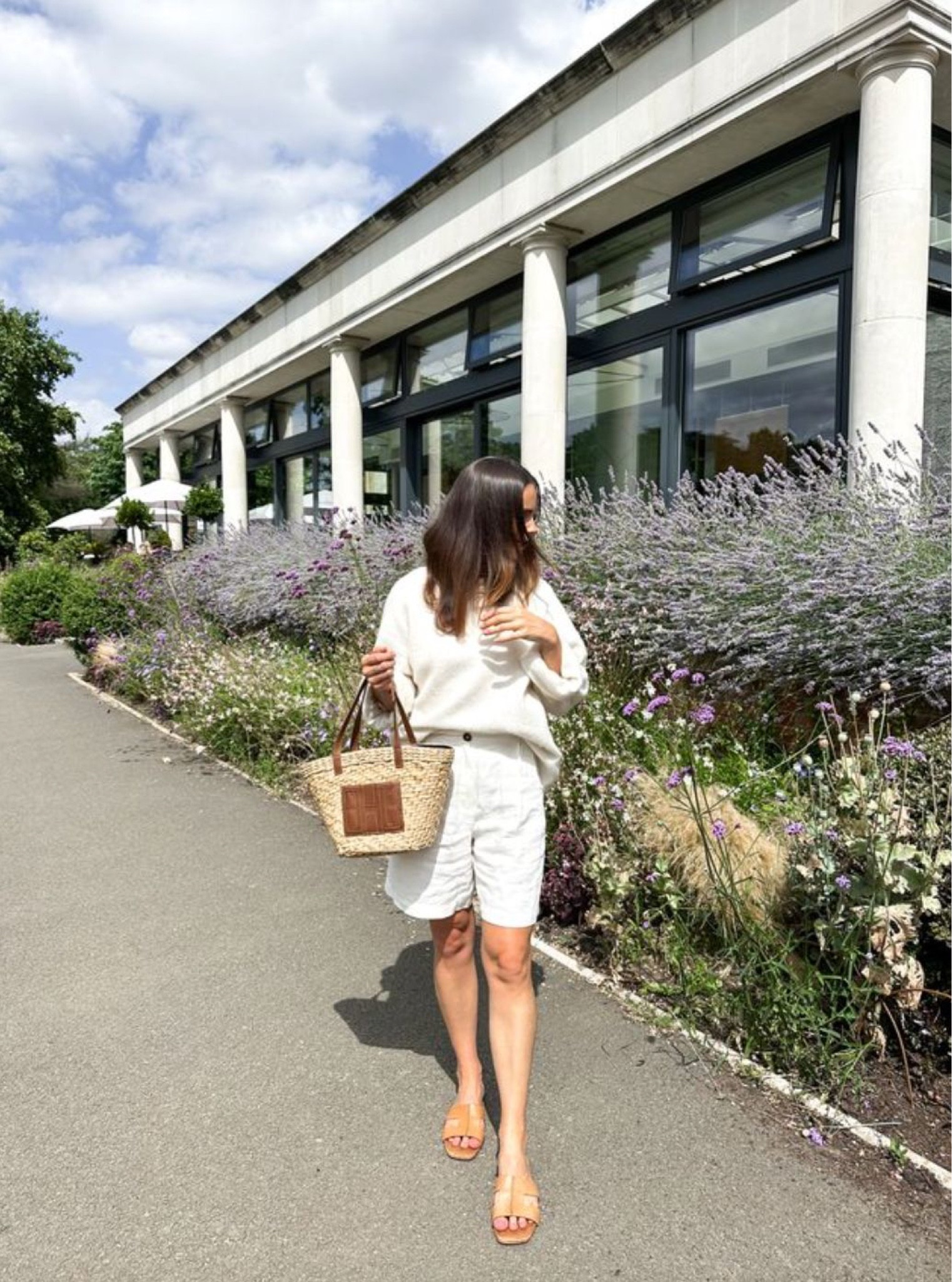 Massimo Dutti shorts, white knitted jumper, sandals & mini tote 🤍

(Linked alternatives)

#LTKstyletip #LTKsummer #LTKuk