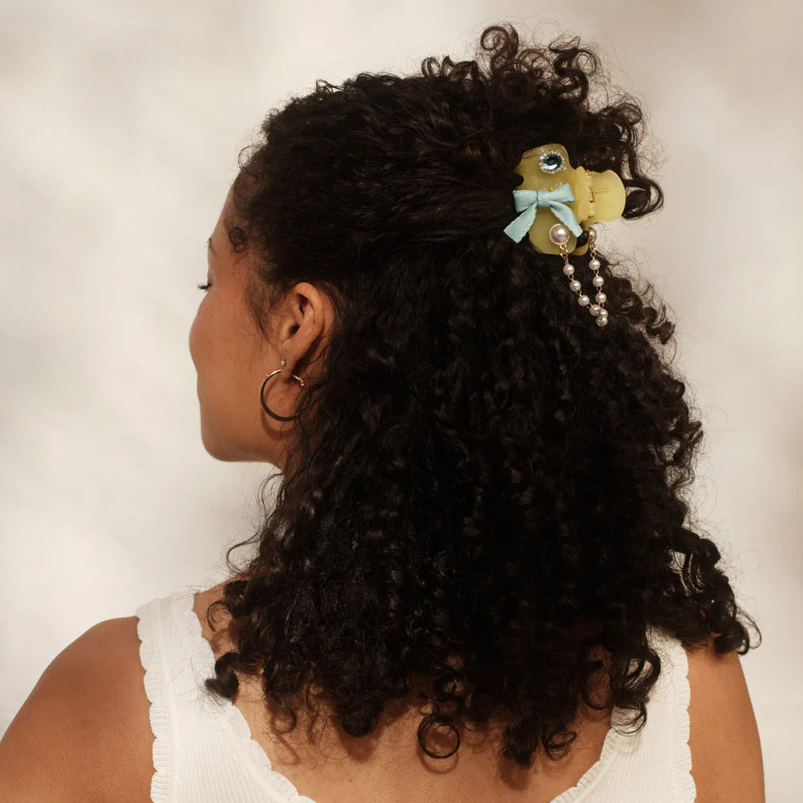 KitschPop™ Coastal Cottage Cloud Clip Set in Butt | KITSCH | Kitsch