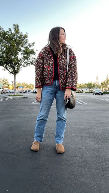 Mom outfit of the day: 

Free people amazon look a like 
90’s straight madewell jeans 
Birkenstock clogs 

#LTKstyletip #LTKmidsize #LTKfindsunder100