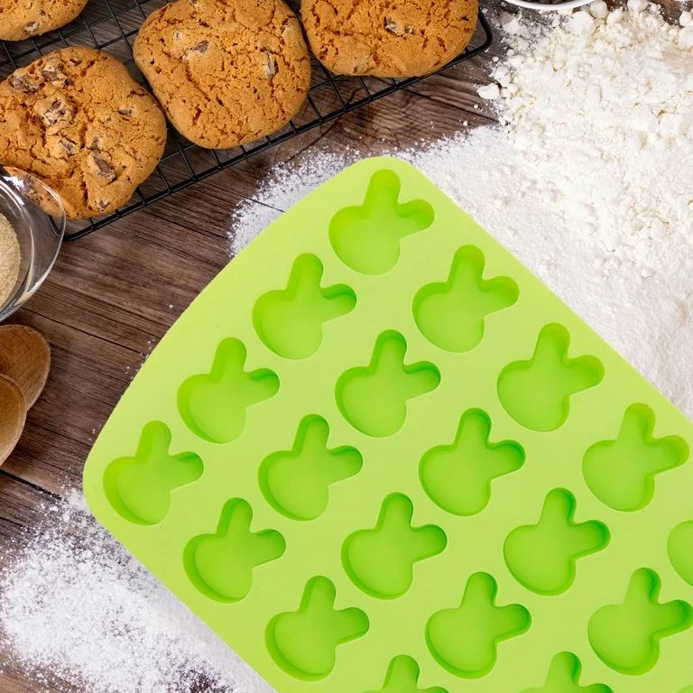 Way To Celebrate Easter 24ct Green Bunny Silicone Pan | Walmart (US)