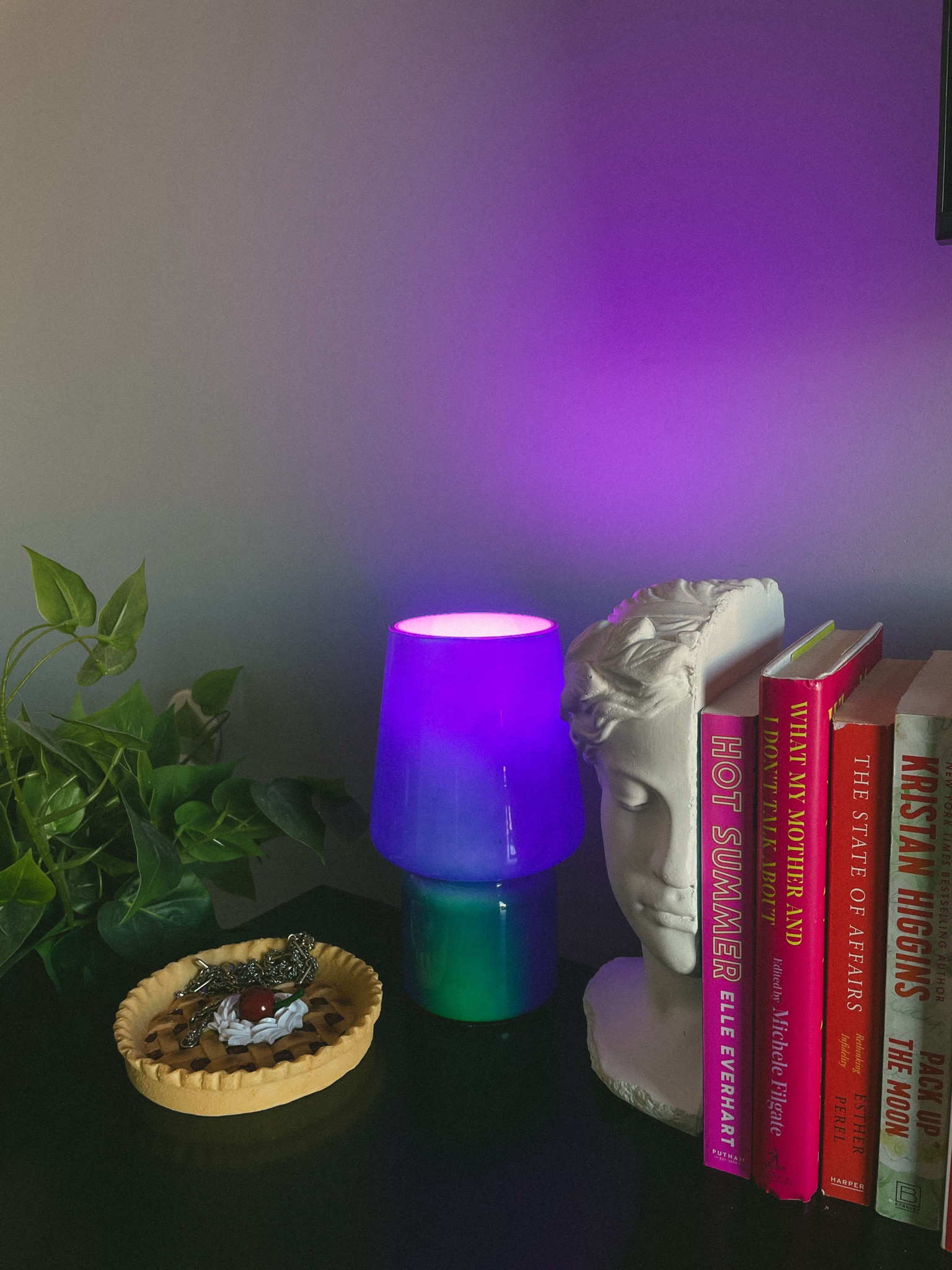 the cutest book ends 🫶