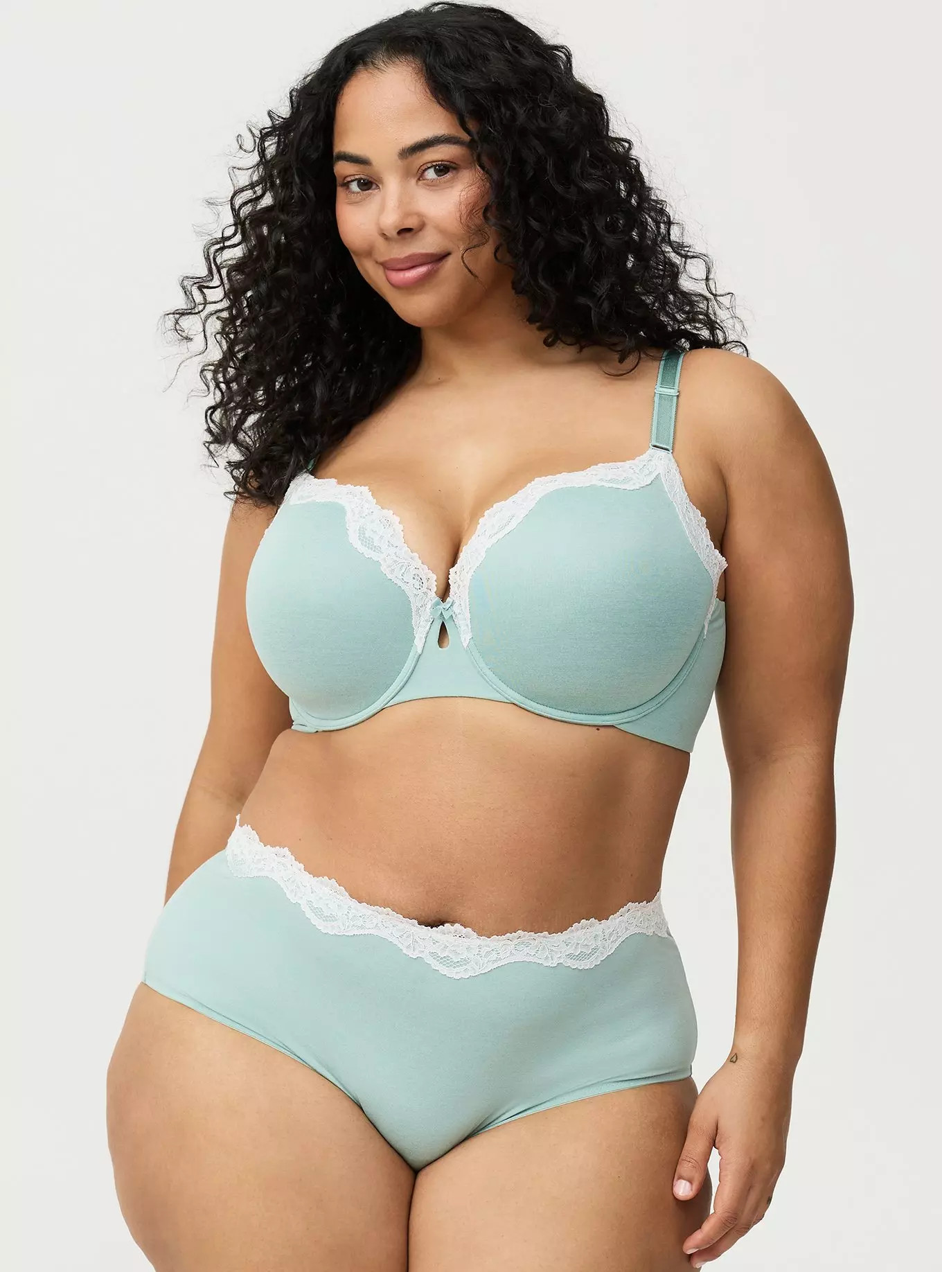 Perfect Coverage Lightly-Lined Smooth Bra | Torrid (US & Canada)