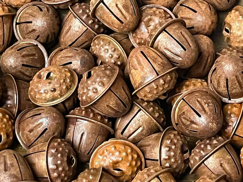 SMALL Primitive Rusty Metal Acorn Bells | Rustic Farmhouse Country Cabin Bells Christmas Feather ... | Etsy (US)