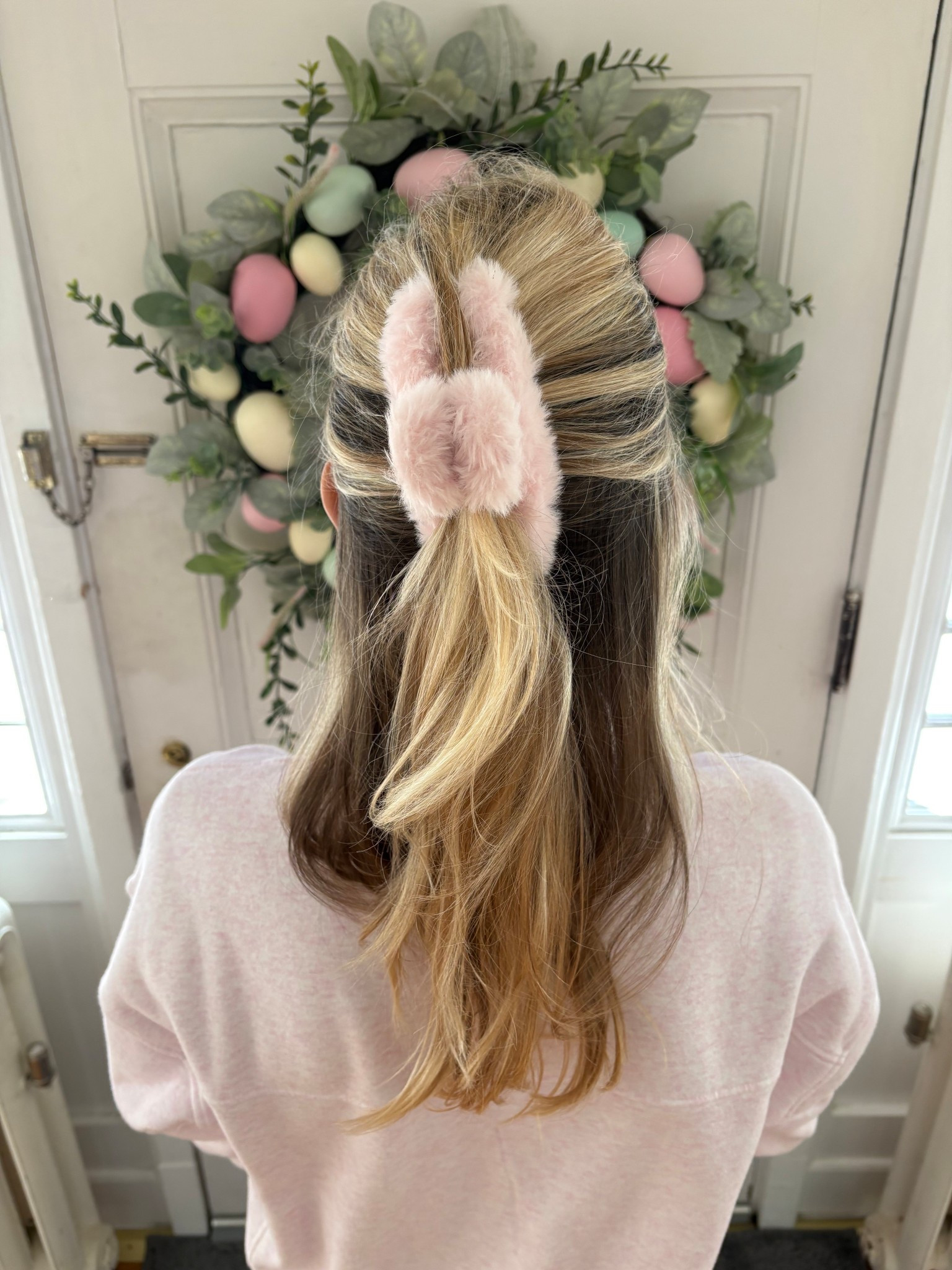 Fuzzy hair clips for spring!

#LTKmomlife #LTKdayinmylife #LTKSeasonal