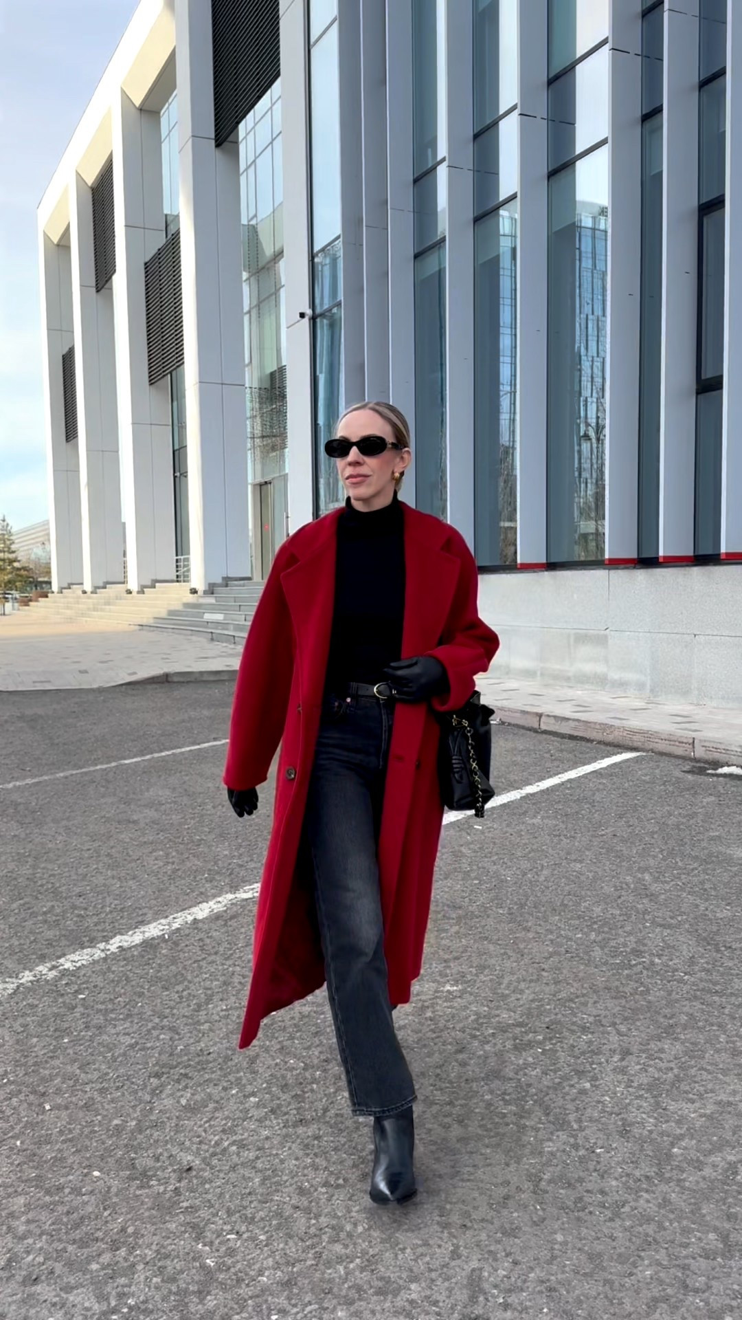 Red coat outfit, Max Mara red coat, @Levi's black jeans, black and red outfit, Loewe Flamenco handbag 

#LTKOver40 #LTKSeasonal #LTKSaleAlert