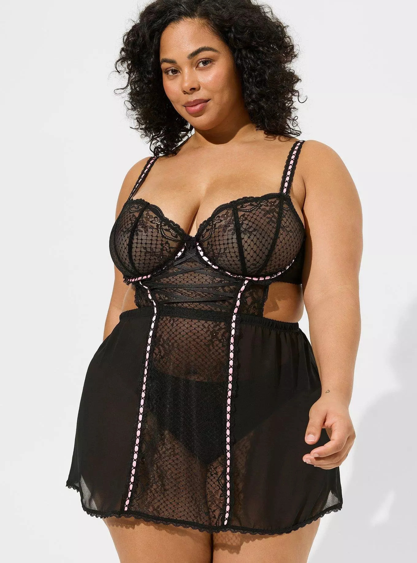 Retro Bombshell Lace French Maid Apron Skirt | Torrid (US & Canada)
