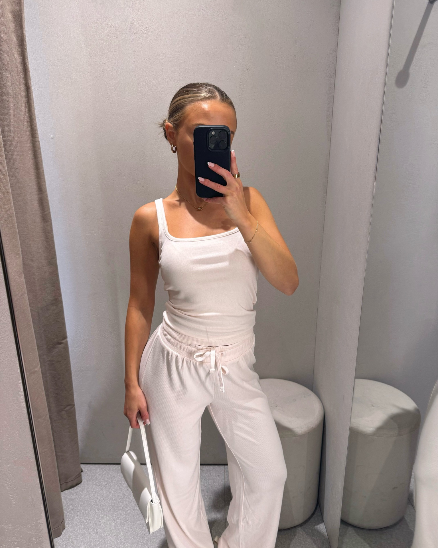 the cutest casual set for summer!!🎀🌸✨

Zara baby pink airport outfit vest comfy cosy soft ribbed coord matching set

#LTKsummer #LTKuk #LTKeurope