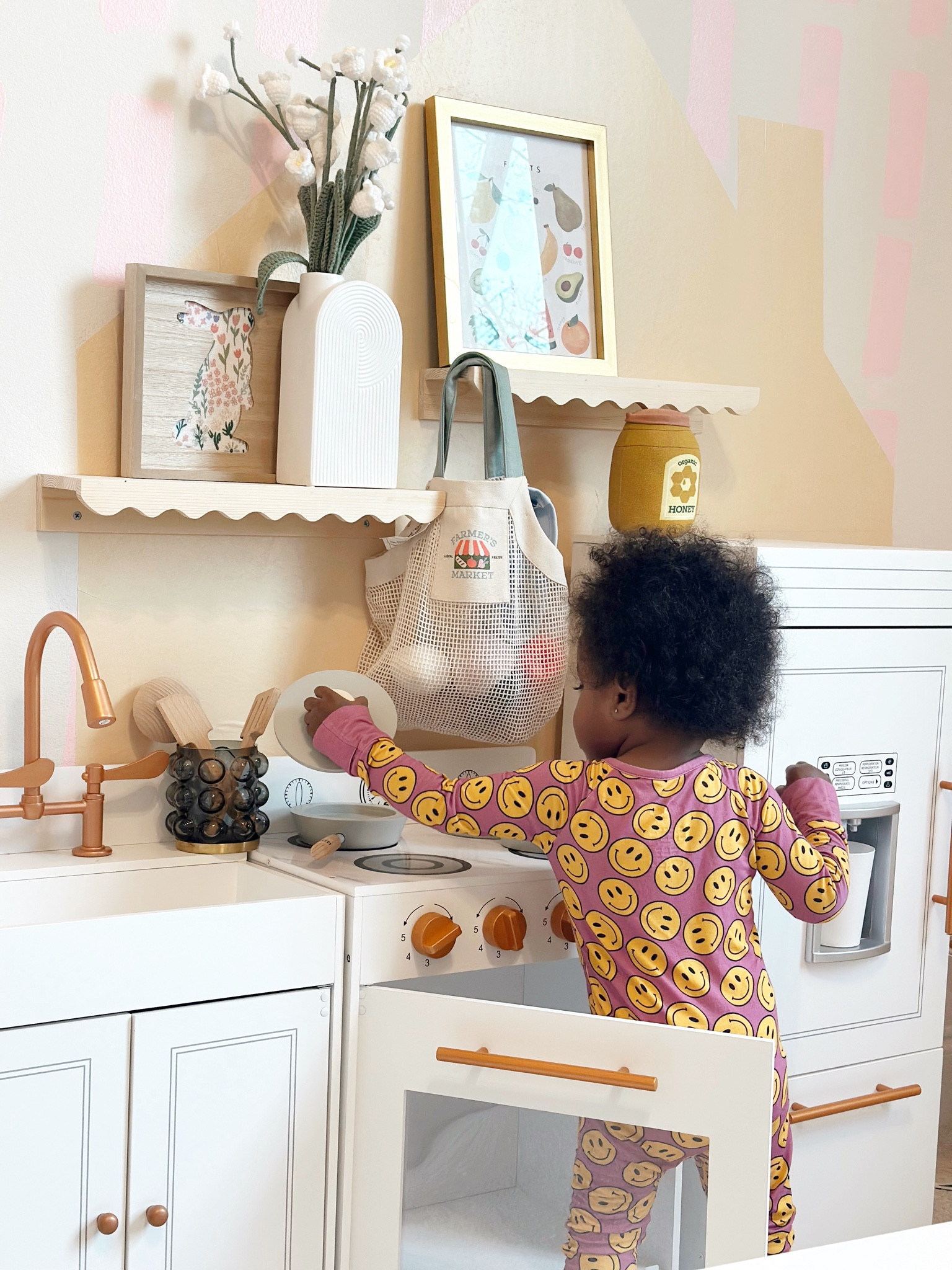 Londyns play kitchen 🤍🫶🏽

Toddler play kitchen, toddler play area, girl playroom, toddler playroom, pretend kitchen, toddler pretend kitchen, toddler play, toddler gifts, first birthday gift 

#LTKkids #LTKhome #LTKbaby