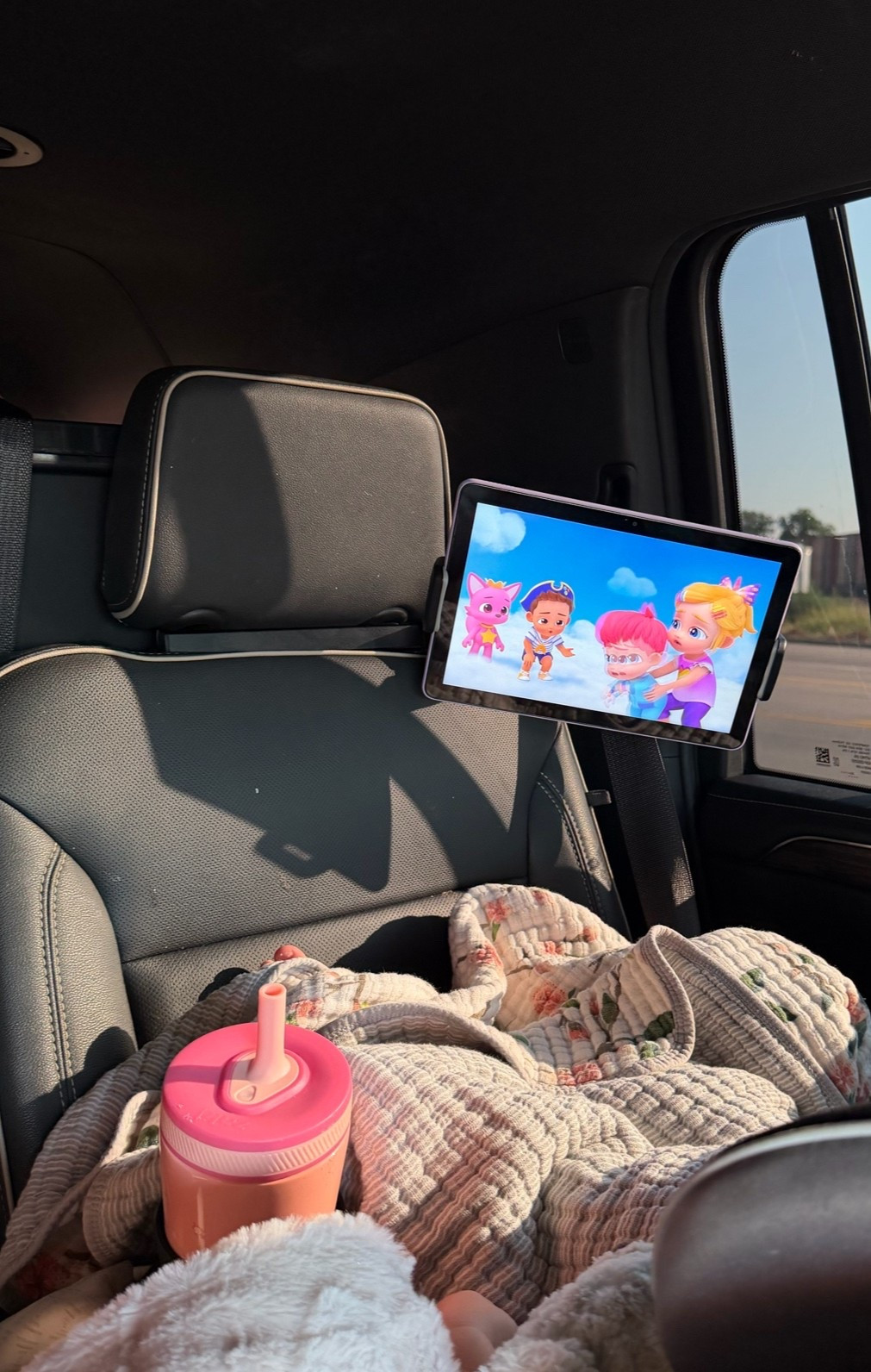 Car mount we love !!!

#LTKdayinmylife #LTKmomlife #LTKTravel