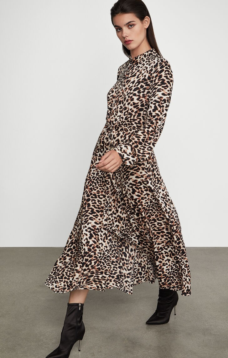 Trending Now: Leopard Print in Your Wedding + Ways to Incorporate This ...