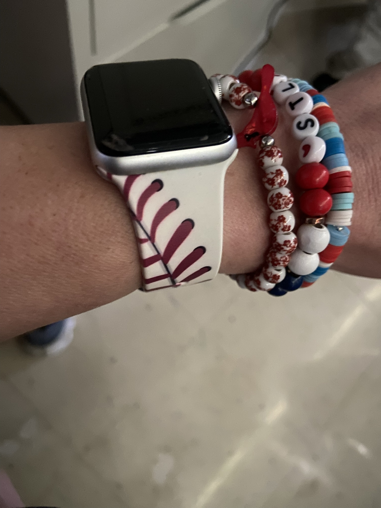 Baseball - $9, baseball watchband 

#under10 #giftsunder20 #giftsunder10 #amazon #amazonfinds #amazonprime #baseball #watchband #baseballmom 




#LTKActive #LTKU #LTKOver40