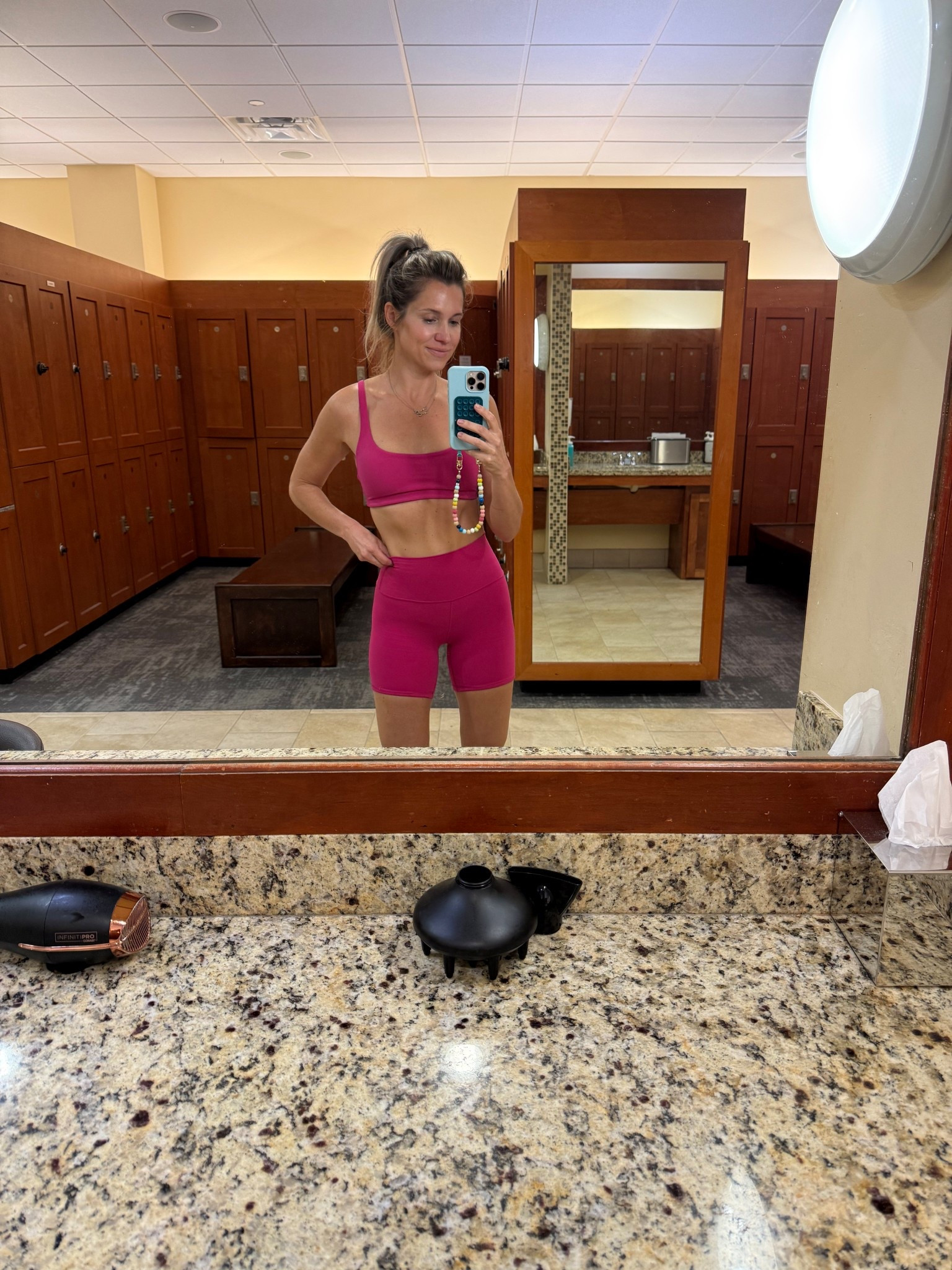 This set just hits
Size: small in both
This is the updated style and shade

#LTKmomlife #LTKfitnessgoals #LTKootd