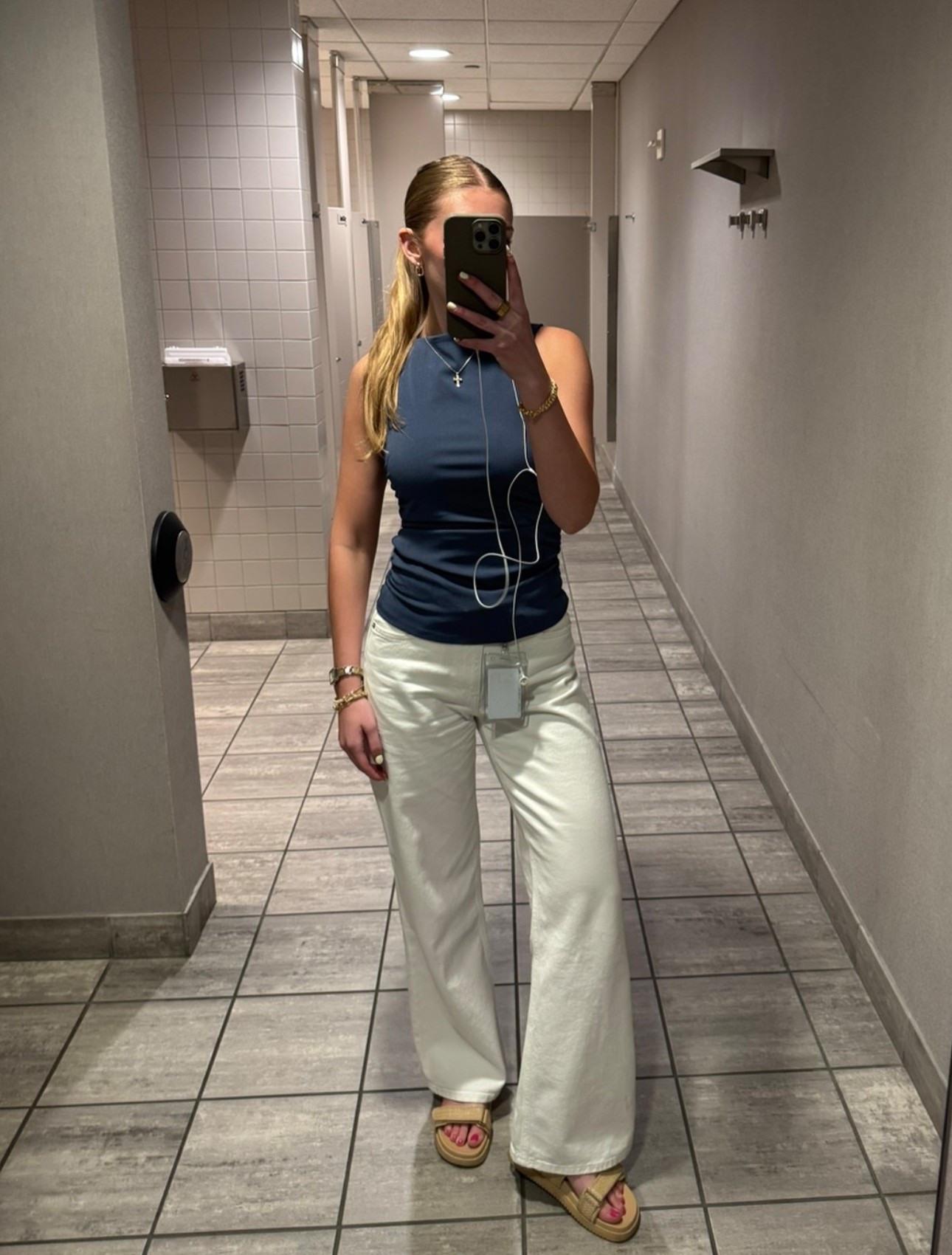 Tank is linked in my ShopMy annathorsenn under corporate outfits

#LTKdayinmylife #LTKWorkwear