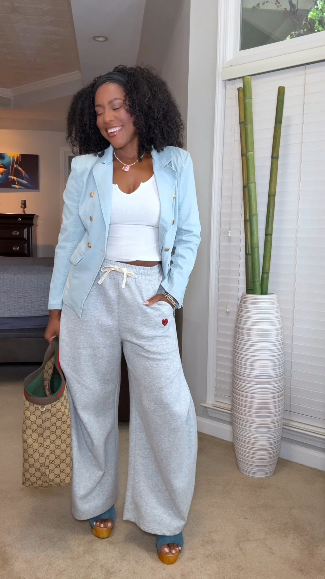The office is my runway… Business Casual OOTD. 💅🏾

Blazer + elevated sweats transiforms business casual to a runway moment.   

I have these tops in every color… perfect for layering under blazers.

5’5 | 155 lbs | Size M
Blazer - S
Sweats - M
Top - M

Tap to shop + save for later 🤍

#fyp #workstyle #officeootd #richauntievibe #effortlessstyle #elevatedcasual #ootd #blackgirlstyle #fashionover50 #ltkstyle #ltkfinds #ltkcreator


#LTKgrwm #LTKWorkwear #LTKootd