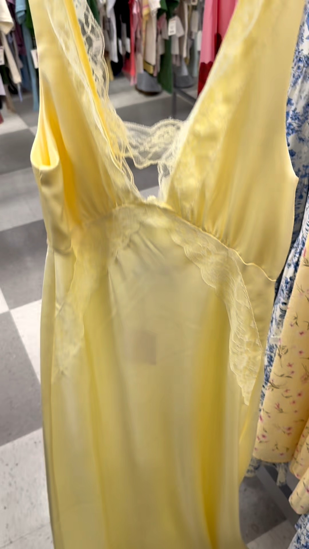 TJMAXX FINDS 💛💛

* linked similar styles 

Tjmaxx, spring fashion, yellow dress, polka dot dress, maxi dress, red dress, makeup finds, st Patrick’s fashion, spring finds 

#LTKSeasonal #LTKSpringSale #LTKootd