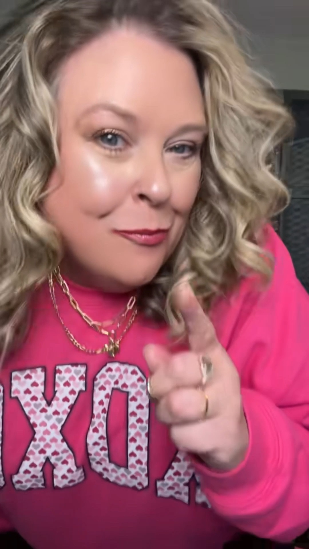 I am loving this XOXO Valentine’s Day Gildan sweatshirt from the Tik Tok Shop . You can copy the below 🔗or go to my showcase onto Tik Tok. 

https://www.tiktok.com/t/ZPHoy4YK8u82q-9se3g/

#LTKPlusSize #LTKootd