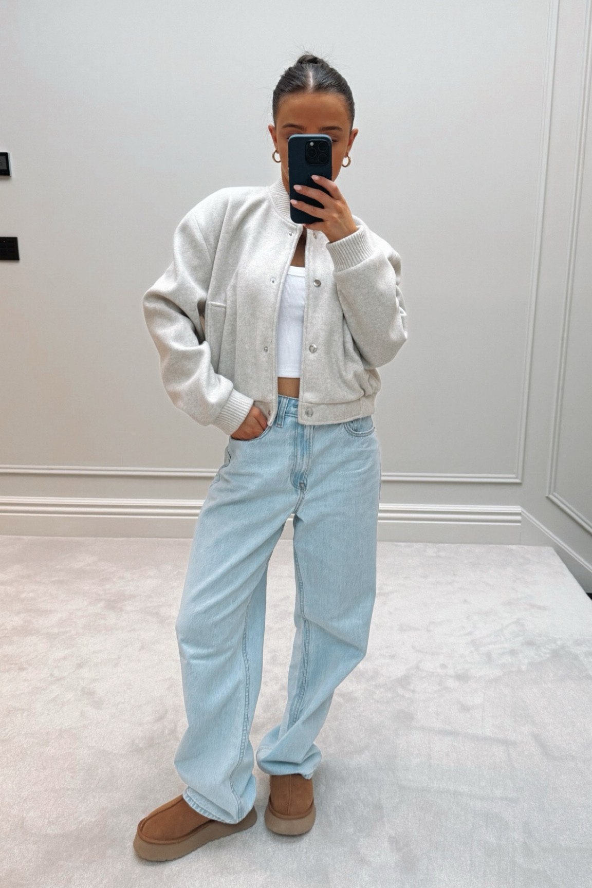 autumn outfit inspo🧸

Ideas Pinterest baggy jeans blue Abercrombie transitional bomber neutral easy basic outfit style Uggs tazz platform casual 

#LTKuk #LTKautumn #LTKstyletip