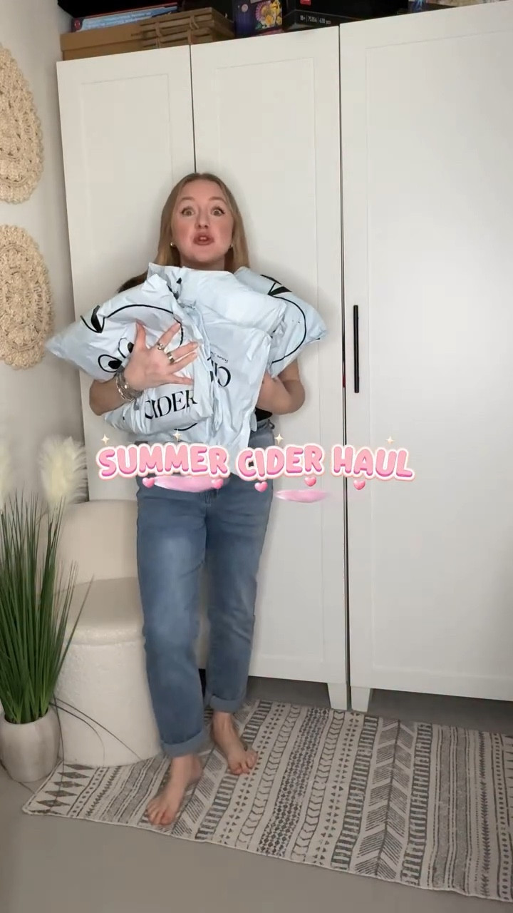 Which is your favourite? 😍

I am gutted a few don’t fit but I do always find it tricky when material has no stretch on top as I’m quite broad, but hey, not everything is going to fit or suit. 

I think my fave is the first polka dot scarf outfit. It’s actually a two piece set and the skirt has built in shorts 🙌🏻🫶🏼

* pr items 

#shopcider #summeroutfits #summeroutfit #summeroutfitideas #summerhaul